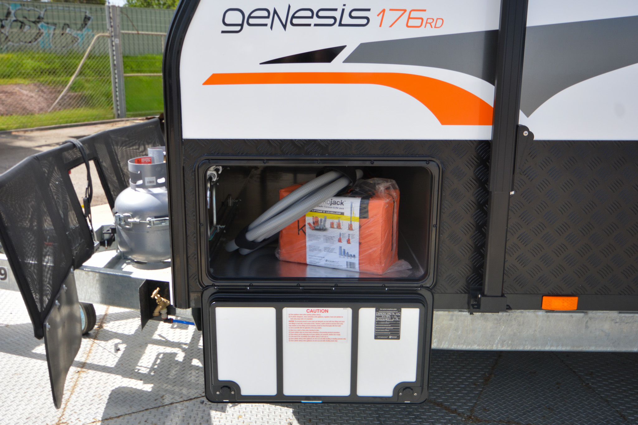 Carousel Popup Thumnails 10 - 2025 Windsor Genesis 176RD