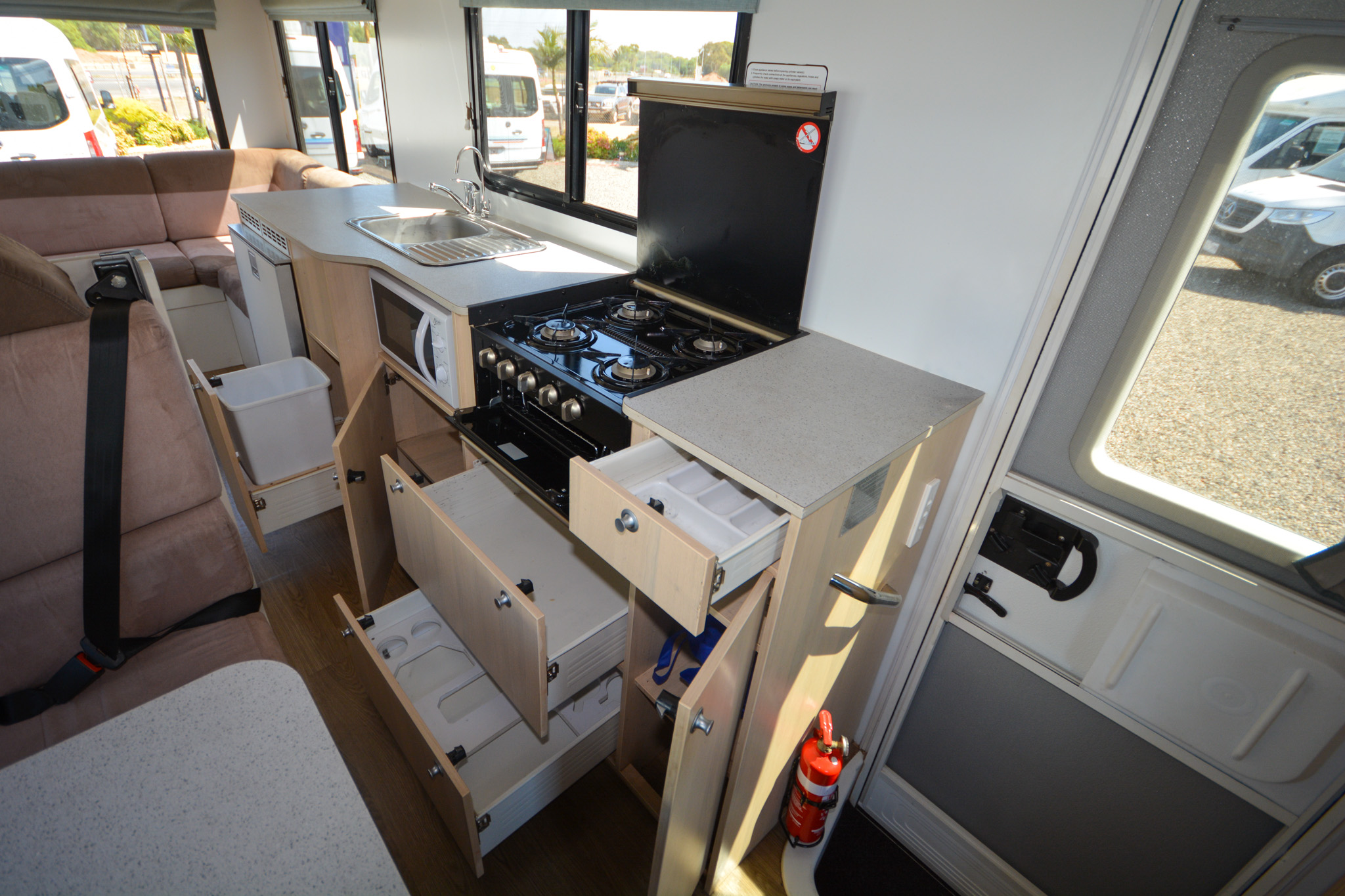 Carousel Popup Thumnails 33 - 2021 Kea River M721 Mercedes 6 Berth