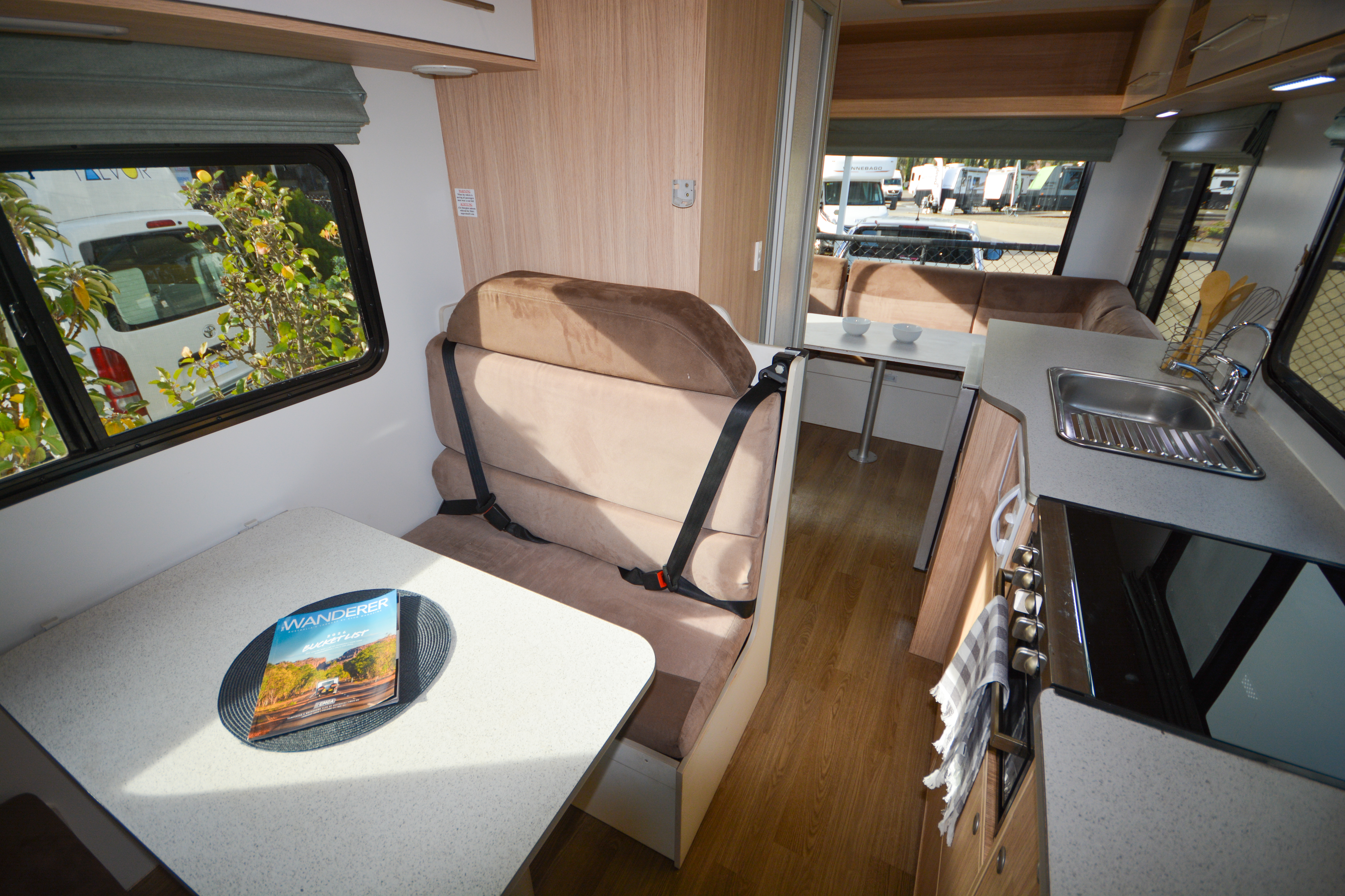 Carousel Popup Thumnails 18 - 2021 Kea River M721 Mercedes 6 Berth