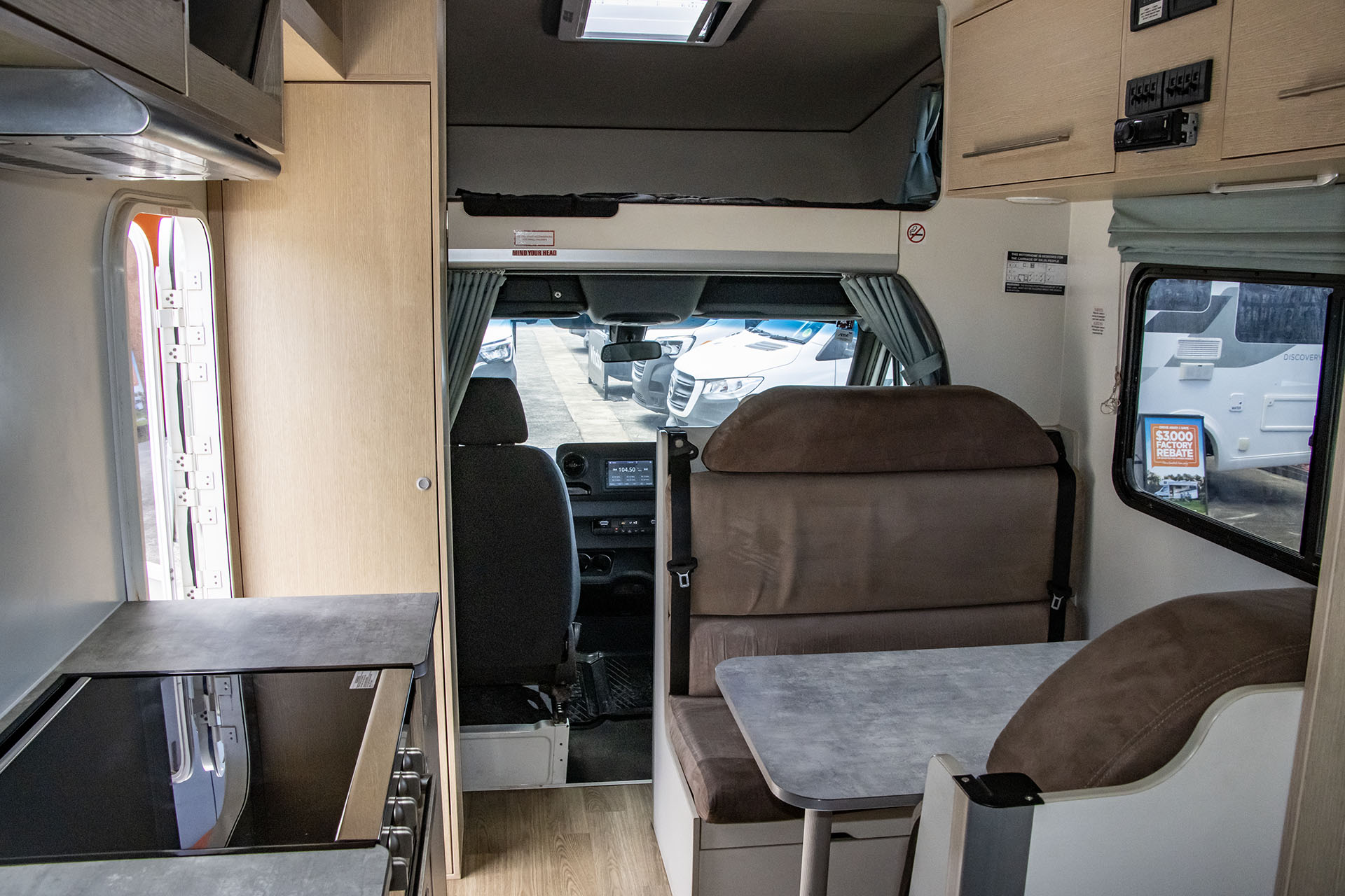 Carousel Popup Thumnails 28 - 2021 Windsor River Platinum M725 6 Berth