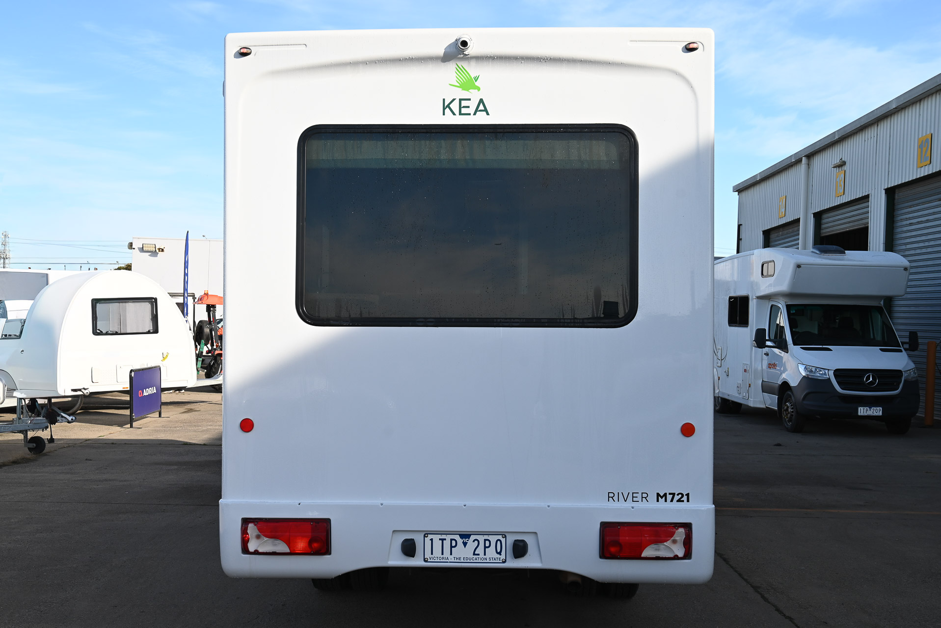 Carousel Popup Thumnails 8 - 2021 Kea River M721 Mercedes 6 Berth