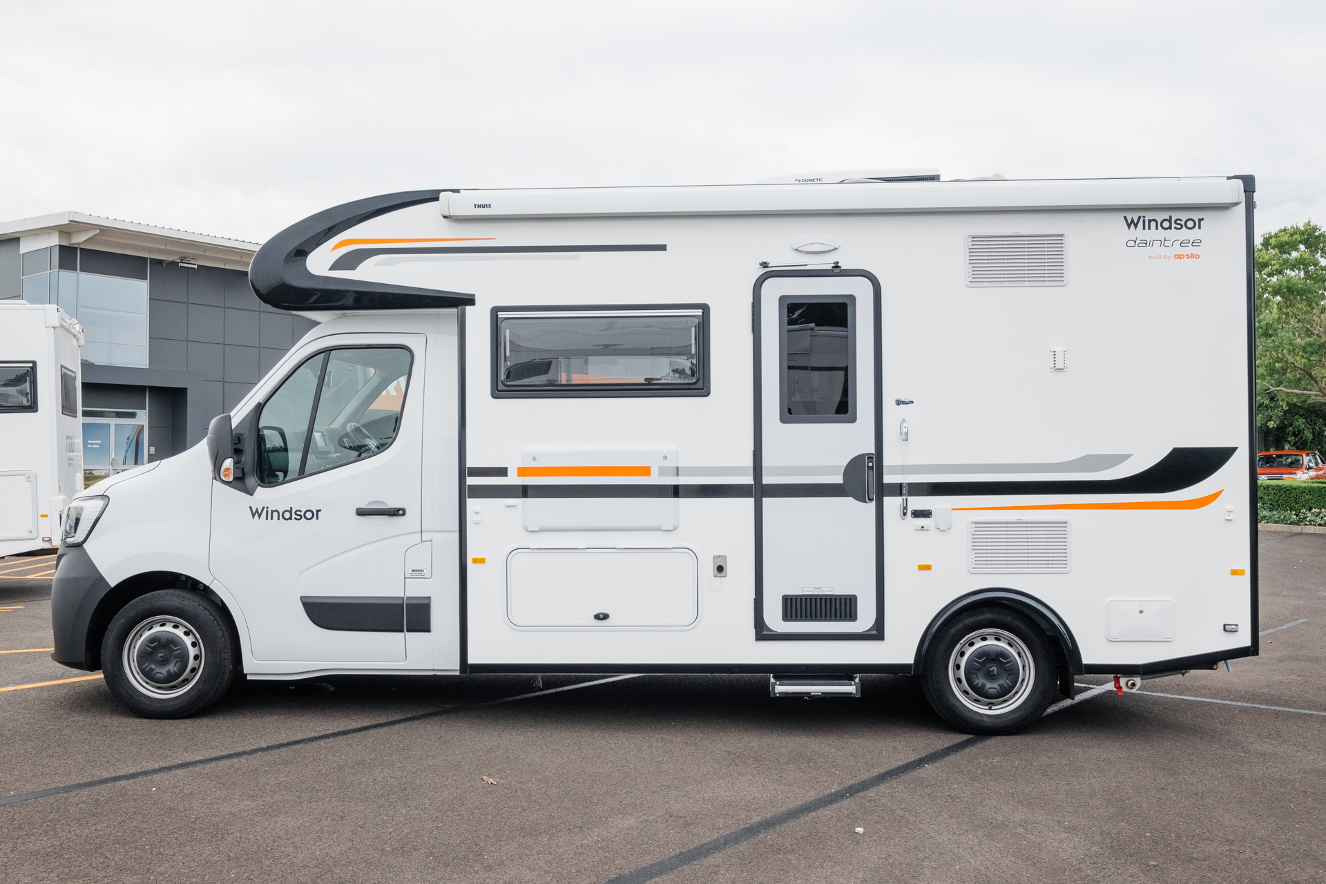 Carousel Popup Thumnails 4 - 2024 Windsor Daintree Renault 2 Berth