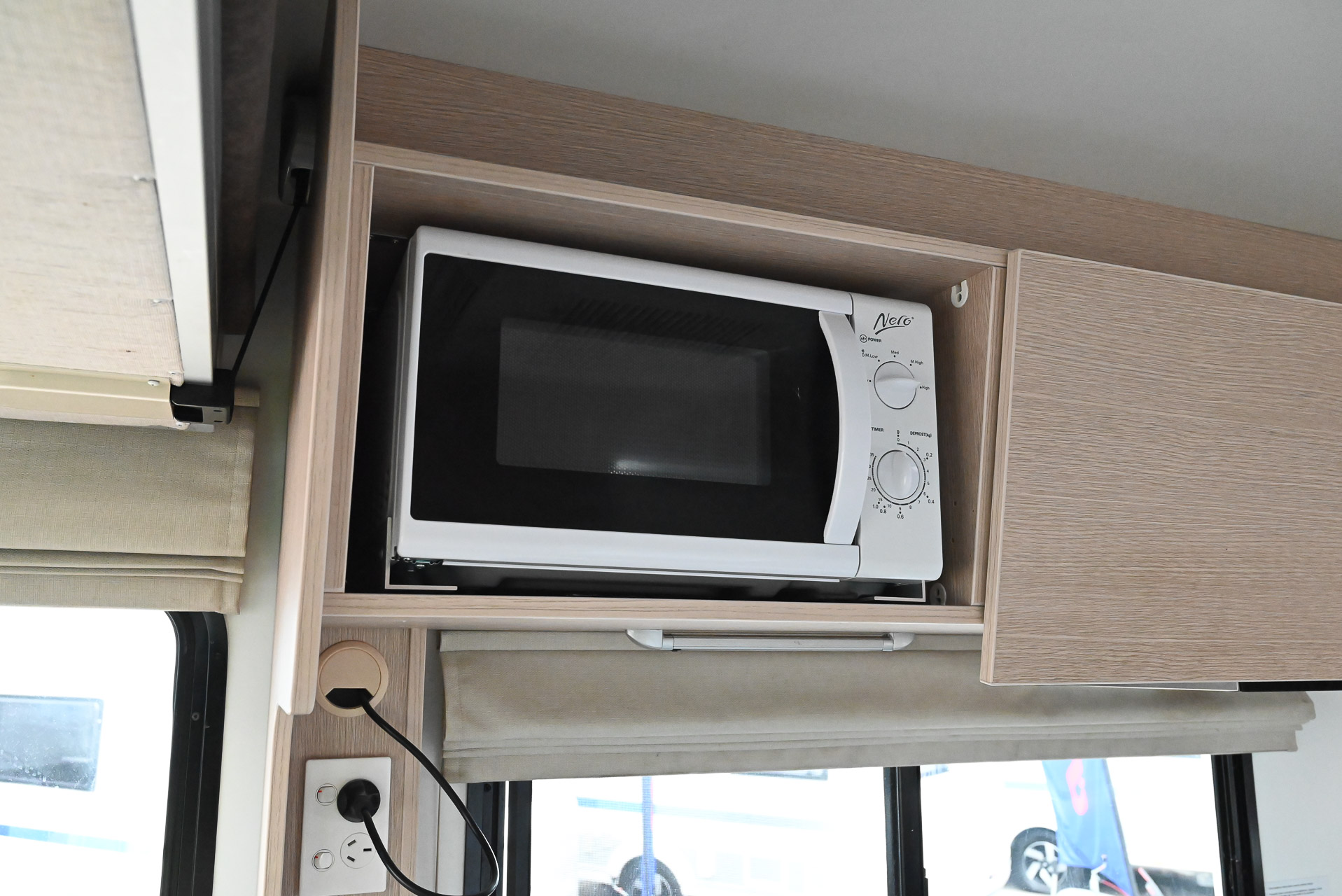 Carousel Popup Thumnails 26 - 2021 Kea Discovery M660 Mercedes 4 Berth