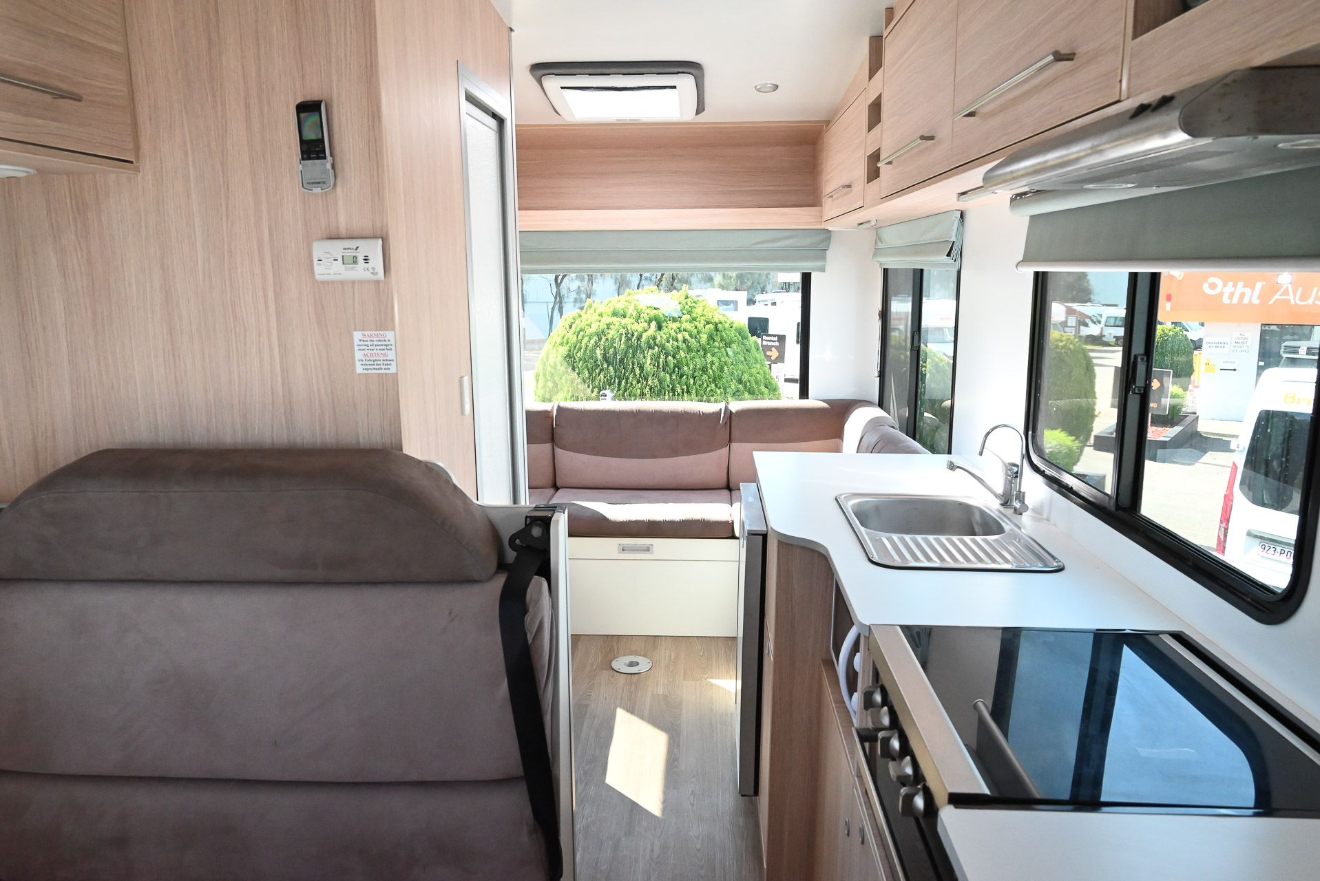 Carousel Popup Thumnails 20 - 2019 Kea River M721 Mercedes 6 Berth