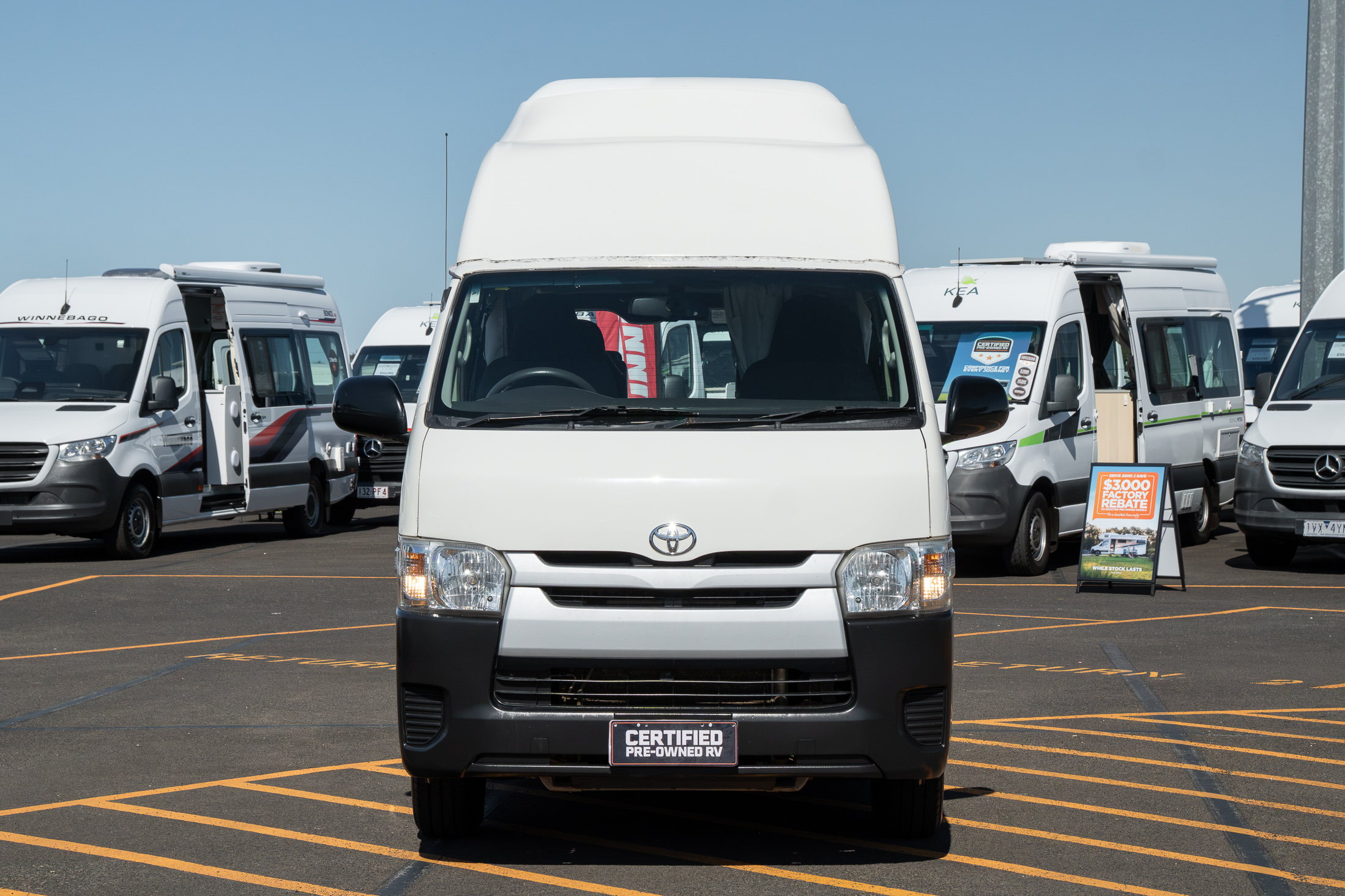 Carousel Popup Thumnails 3 - 2018 Talvor Endeavour Toyota 4 Berth