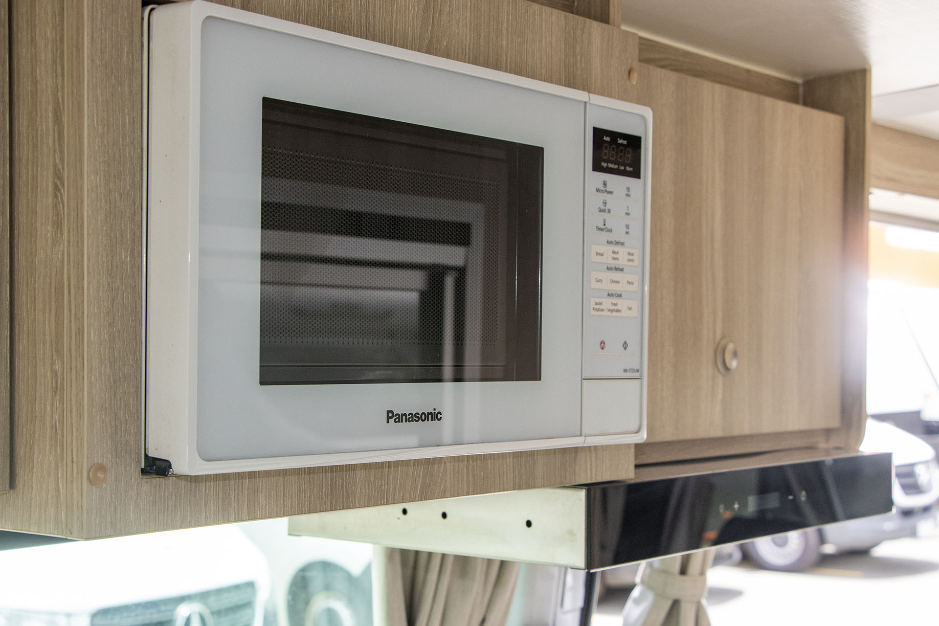 Carousel Popup Thumnails 18 - 2021 Talvor Euro Tourer Mercedes 2 Berth