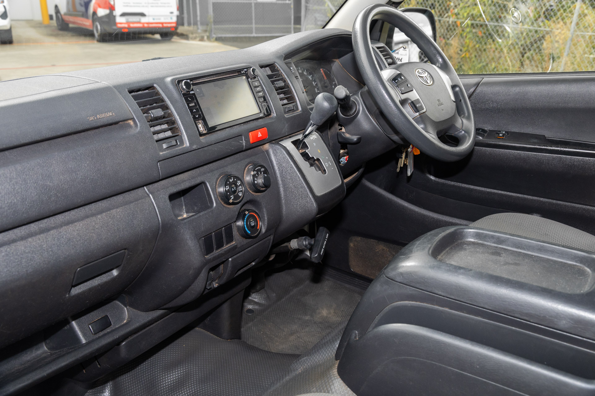 Carousel Popup Thumnails 11 - 2018 Talvor Endeavour Toyota 4 Berth