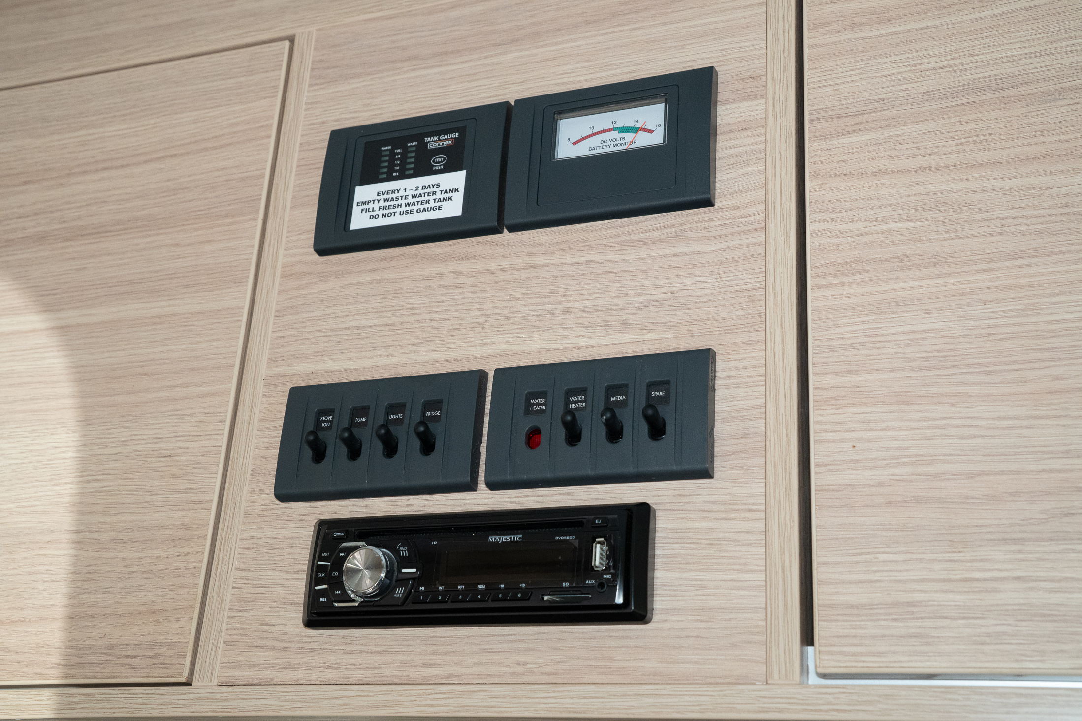 Carousel Popup Thumnails 32 - 2019 Kea River M721 Mercedes 6 Berth