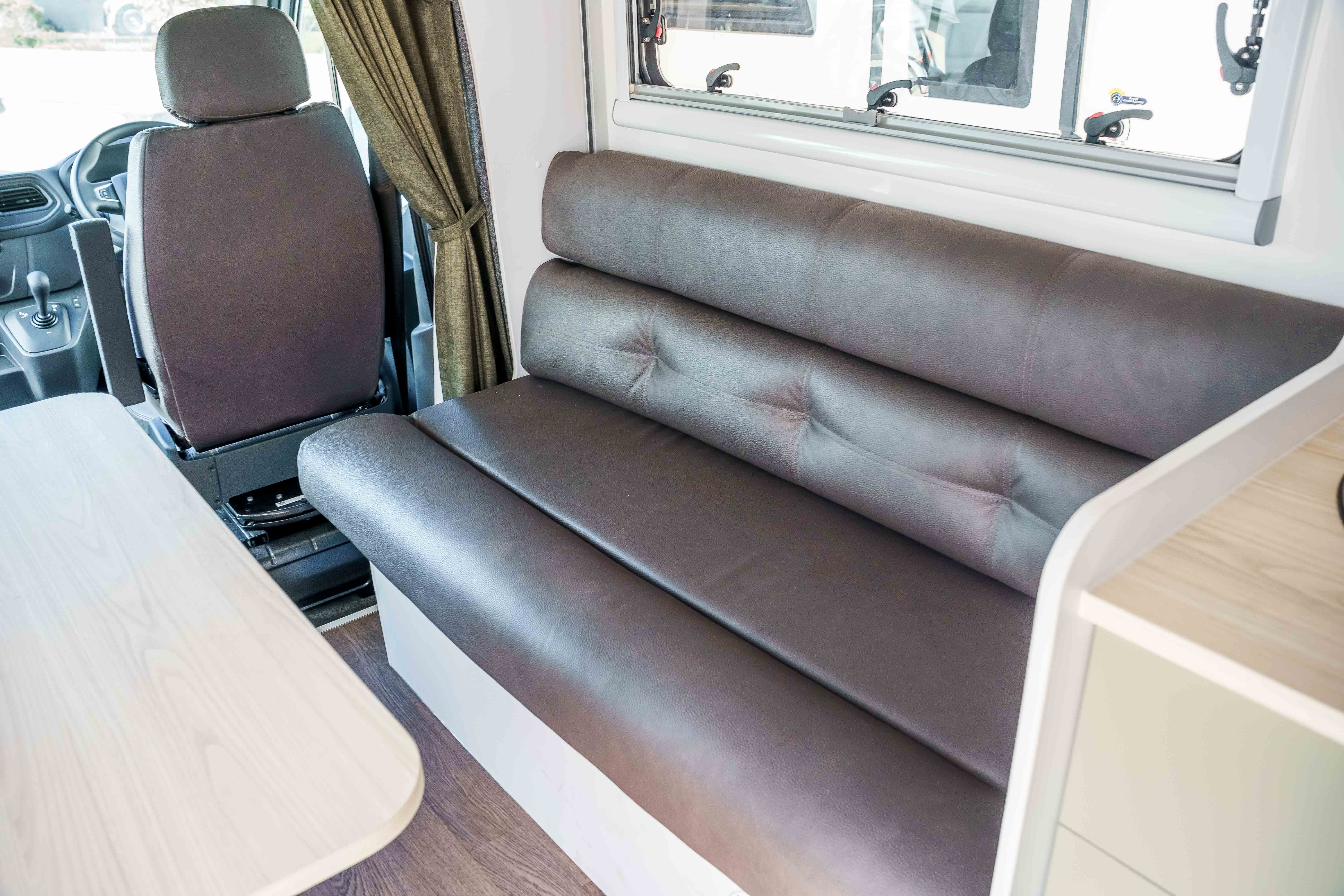 Carousel Popup Thumnails 7 - 2024 Windsor Daintree Renault 2 Berth