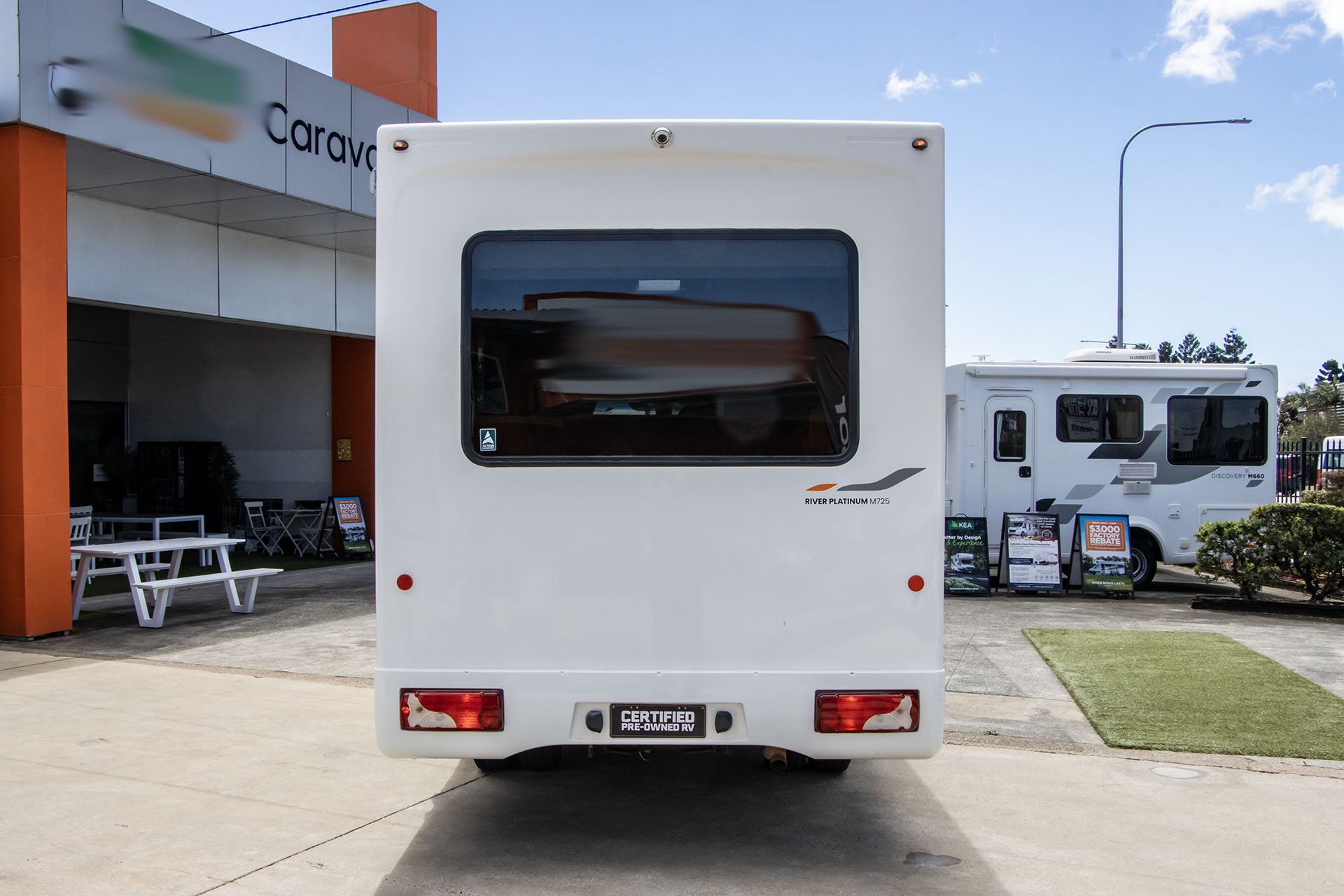 Carousel Popup Thumnails 8 - 2021 Windsor River Platinum M725 6 Berth