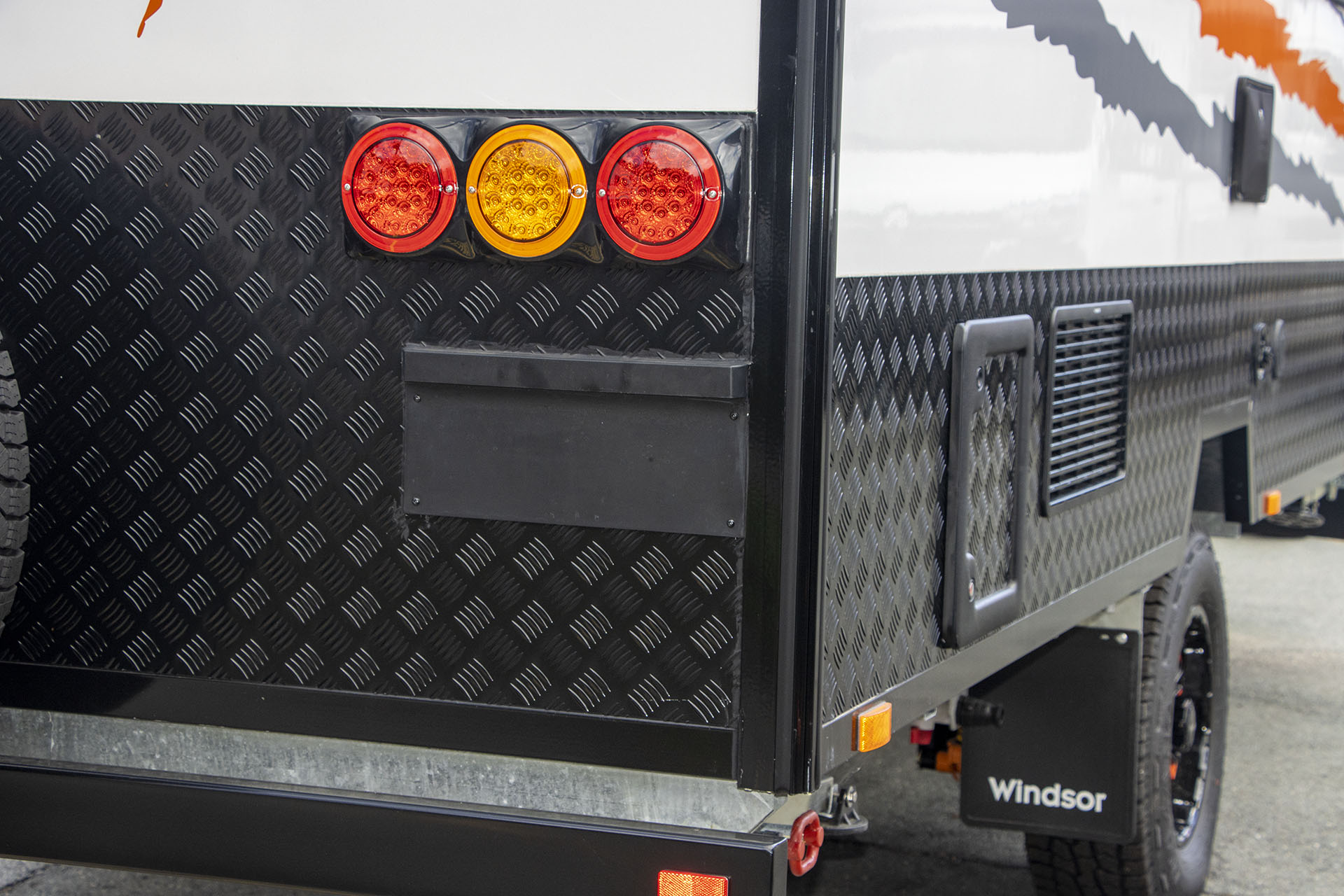 Carousel Popup Thumnails 20 - 2025 Windsor Wild Semi Off Road 176RD