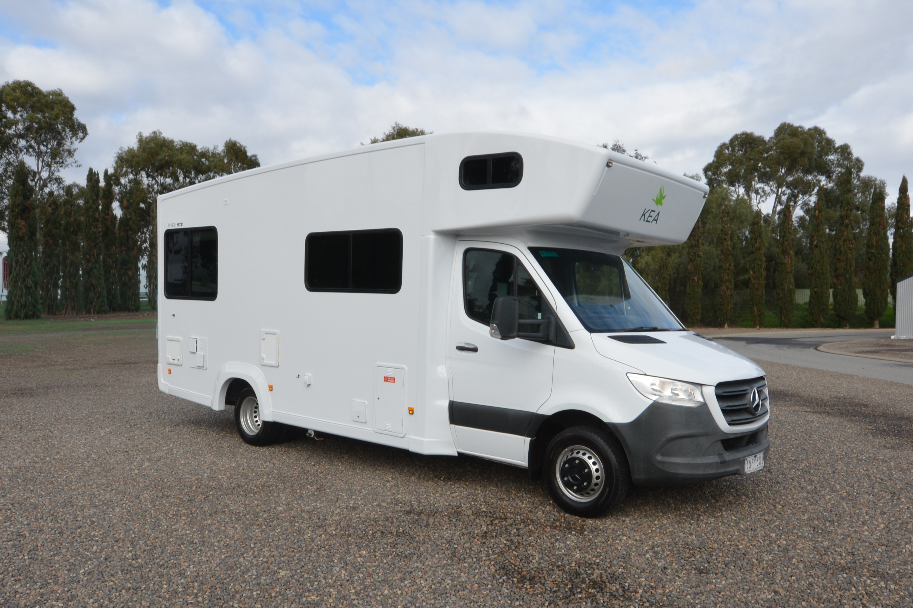 Carousel Popup Thumnails 3 - 2021 Kea River M721 Mercedes 6 Berth