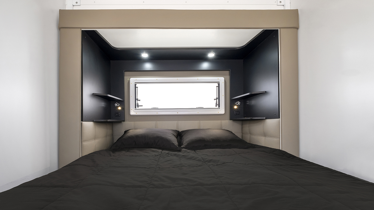 Carousel Popup Thumnails 18 - 2023 Windsor Simpson Fiat 4 Berth