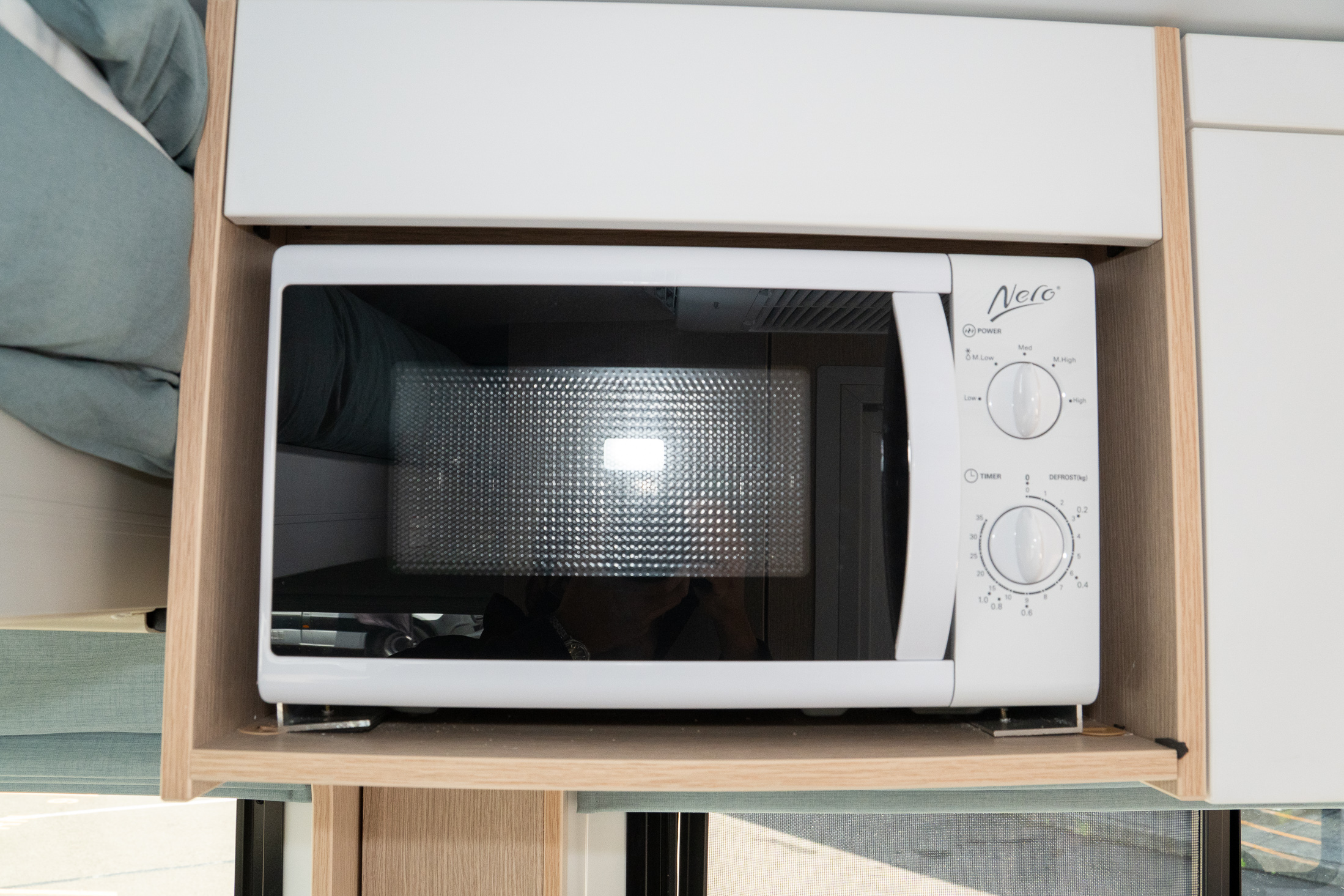Carousel Popup Thumnails 38 - 2024 Mercedes-Benz Discovery M660 4 Berth