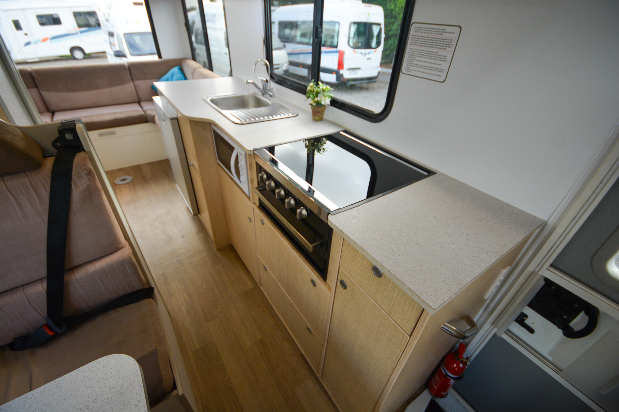Carousel Popup Thumnails 30 - 2021 Kea River M721 Mercedes 6 Berth