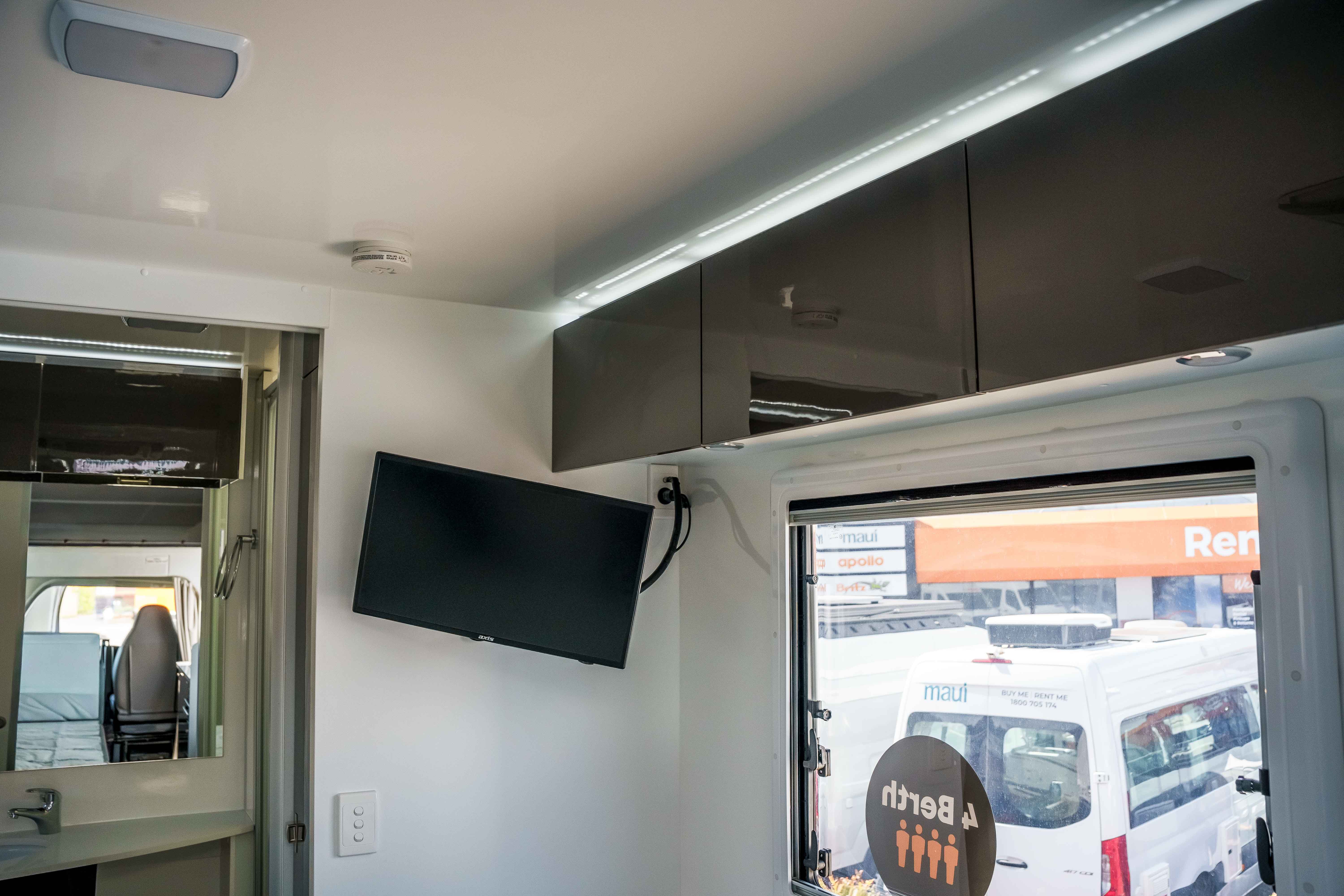 Carousel Popup Thumnails 17 - 2023 Windsor Simpson Fiat 4 Berth