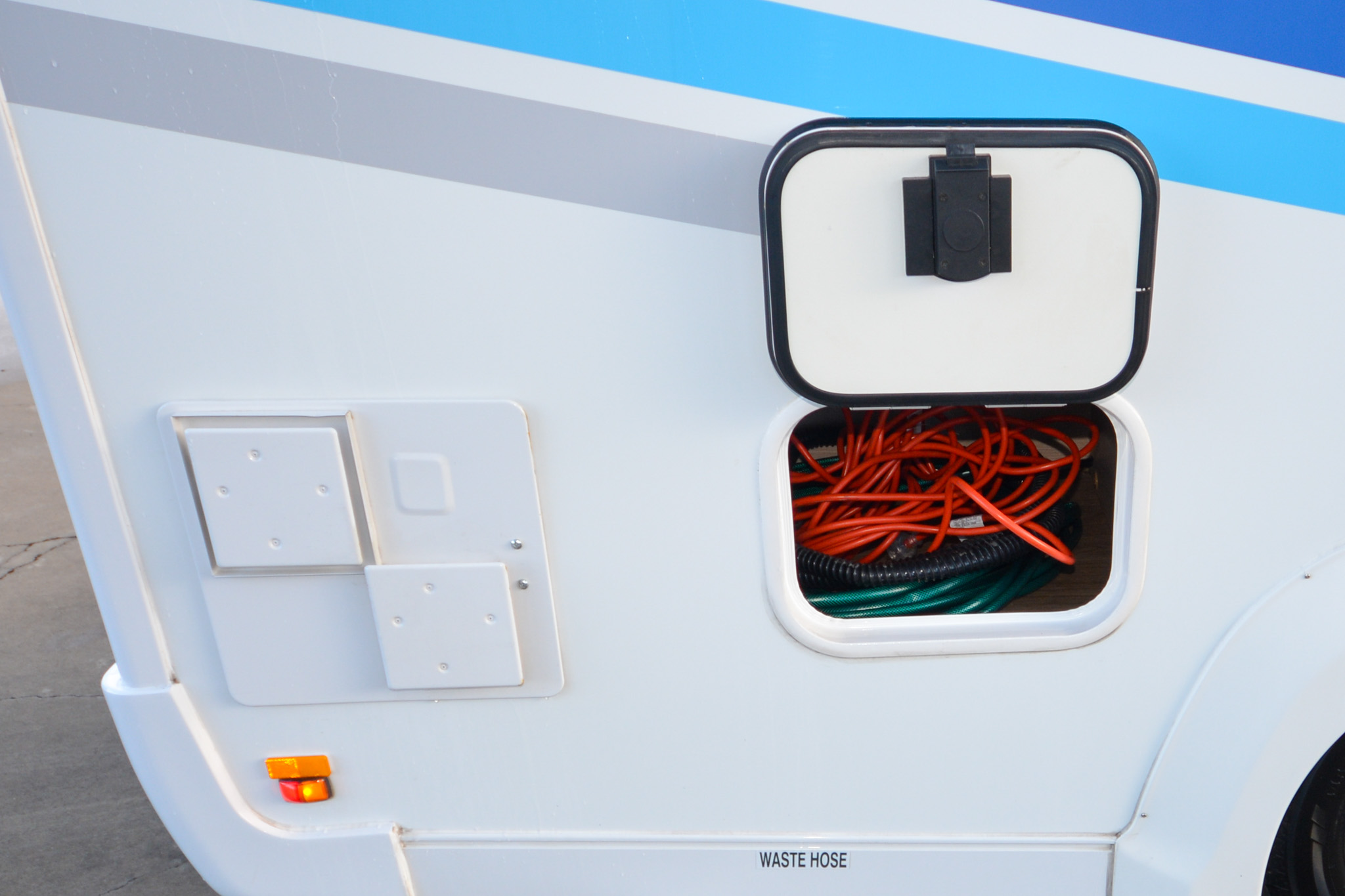 Carousel Popup Thumnails 10 - 2021 Kea Discovery M660 Mercedes 4 Berth