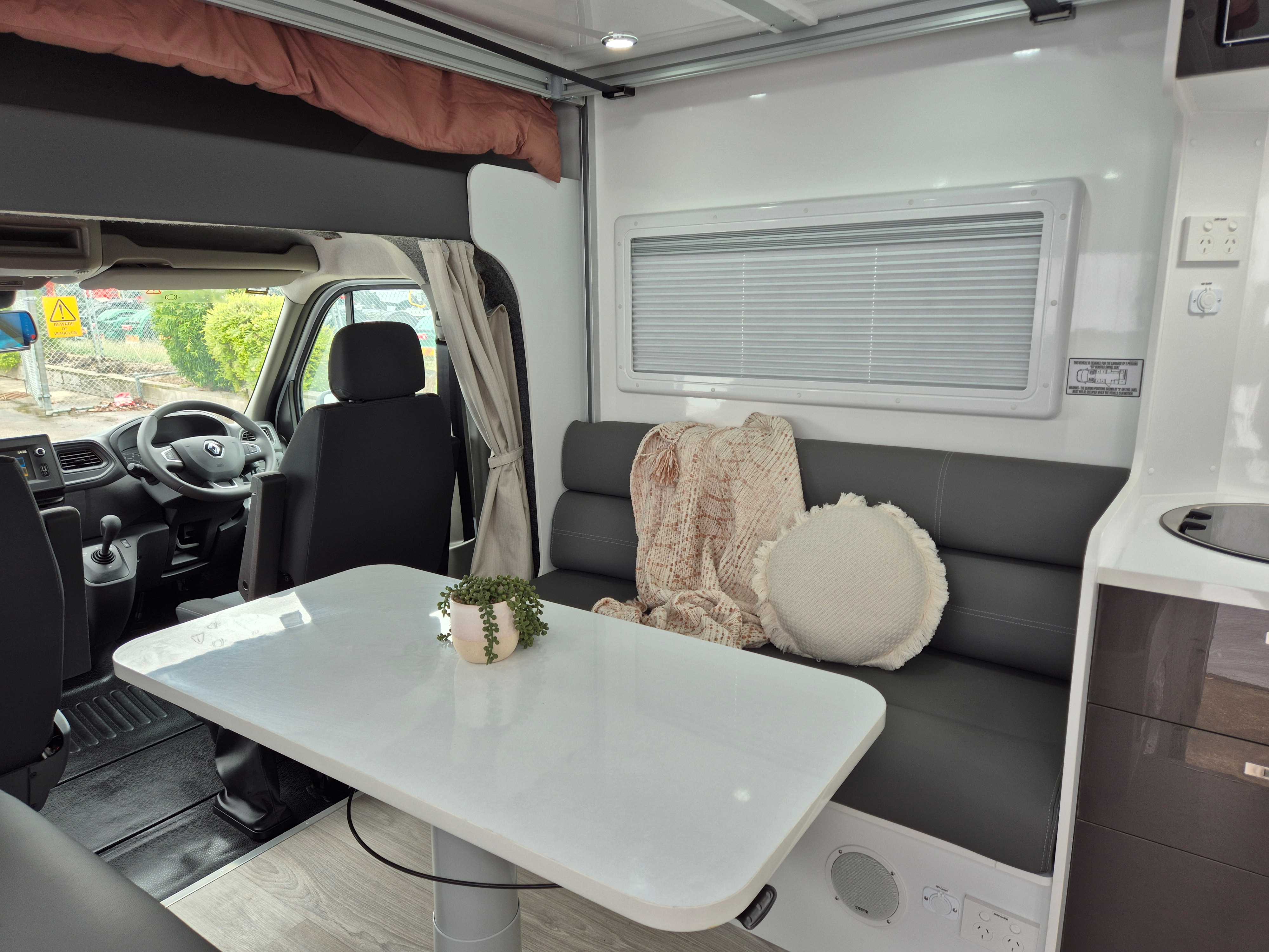 Carousel Popup Thumnails 18 - 2024 Windsor Daintree Renault 2 Berth