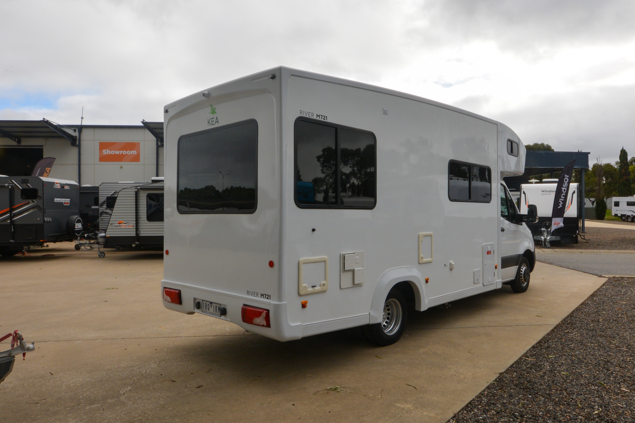 Carousel Popup Thumnails 7 - 2020 Kea River M721 Mercedes 6 Berth