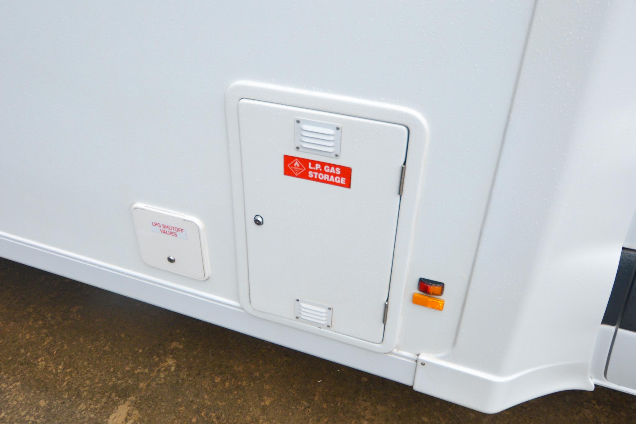 Carousel Popup Thumnails 12 - 2020 Kea River M721 Mercedes 6 Berth