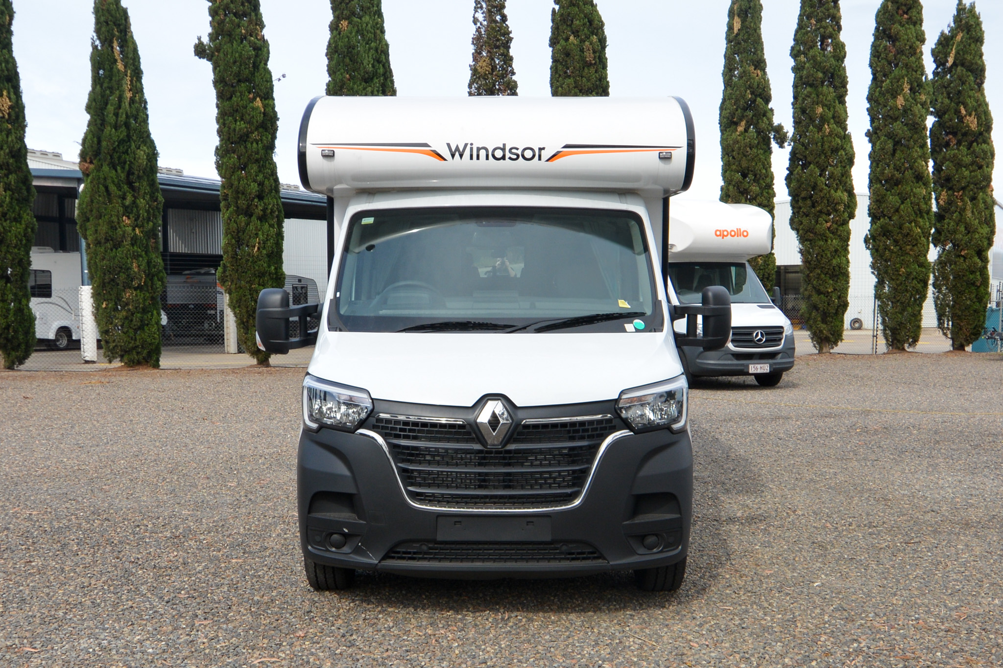 Carousel Popup Thumnails 4 - 2024 Windsor Daintree Renault 2 Berth