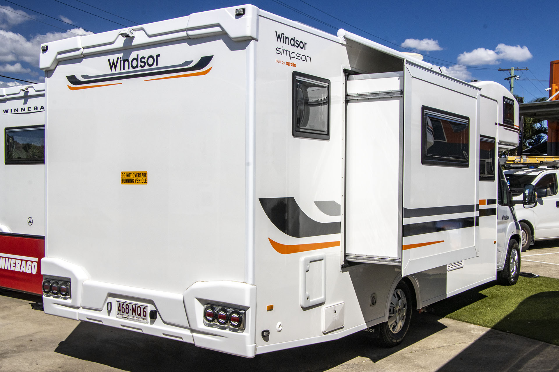 Carousel Popup Thumnails 4 - 2024 Windsor Simpson Fiat 4 Berth