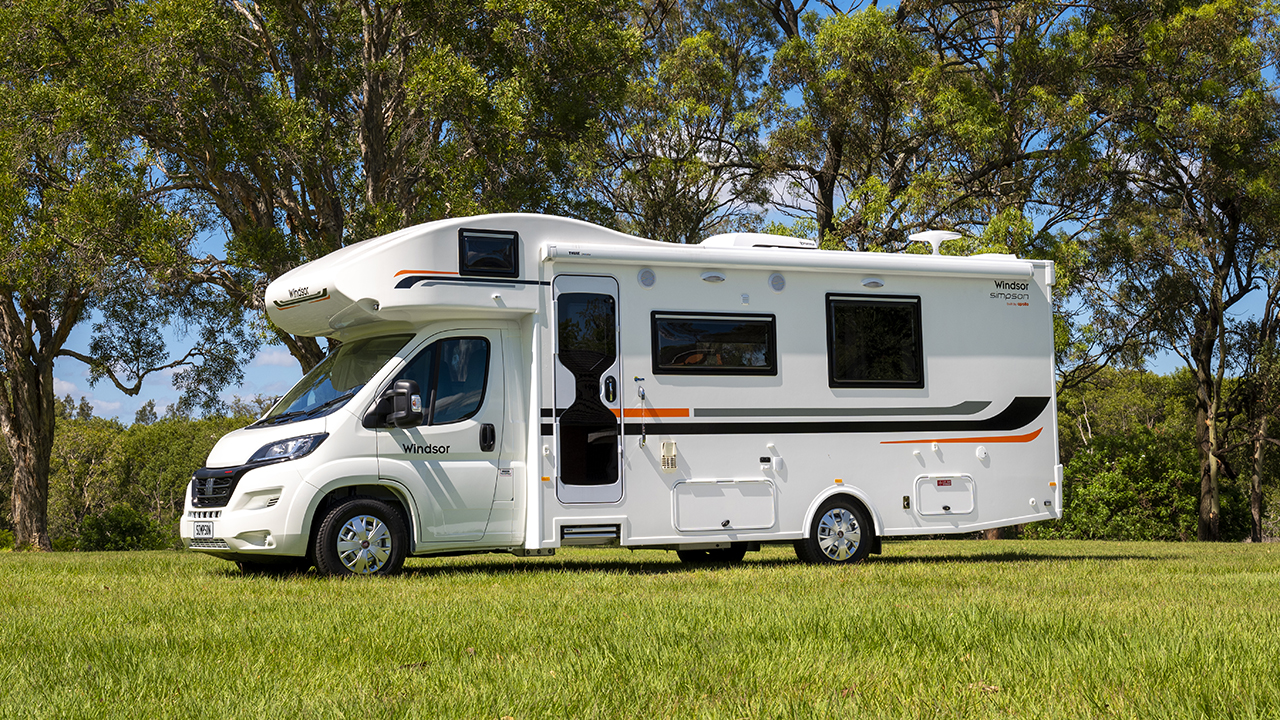 Carousel Popup Thumnails 3 - 2023 Windsor Simpson Fiat 4 Berth