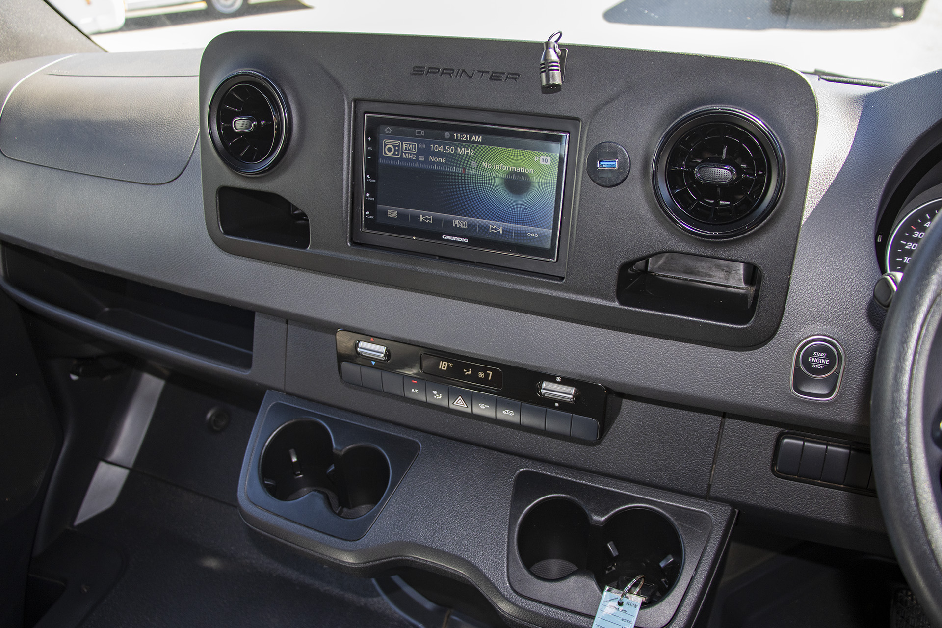 Carousel Popup Thumnails 21 - 2020 Kea Nomad M700 Mercedes 3 Berth