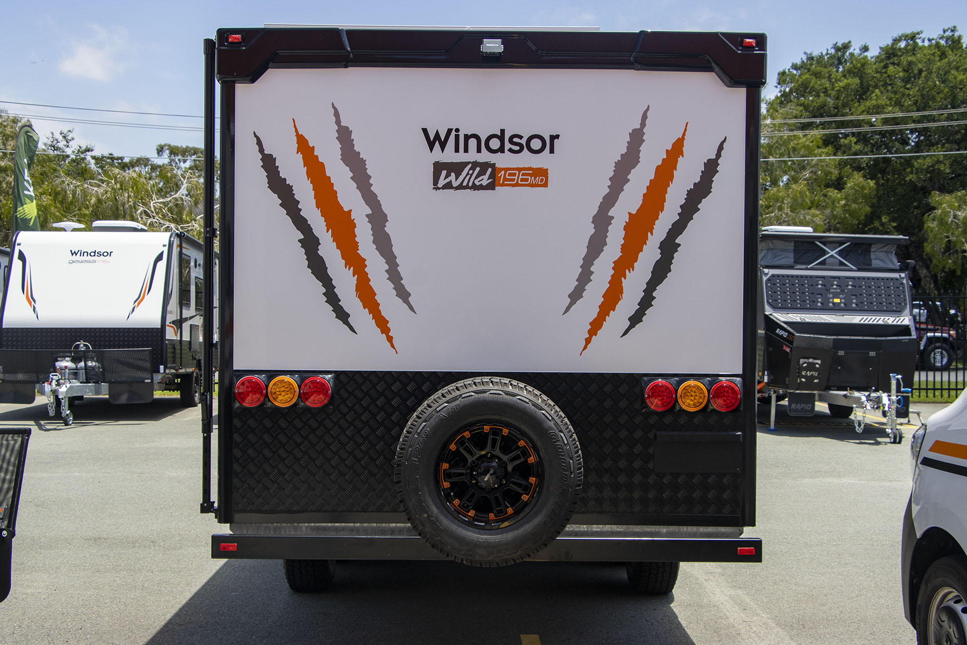 Carousel Popup Thumnails 4 - 2025 Windsor Wild Semi Off Road 196MD