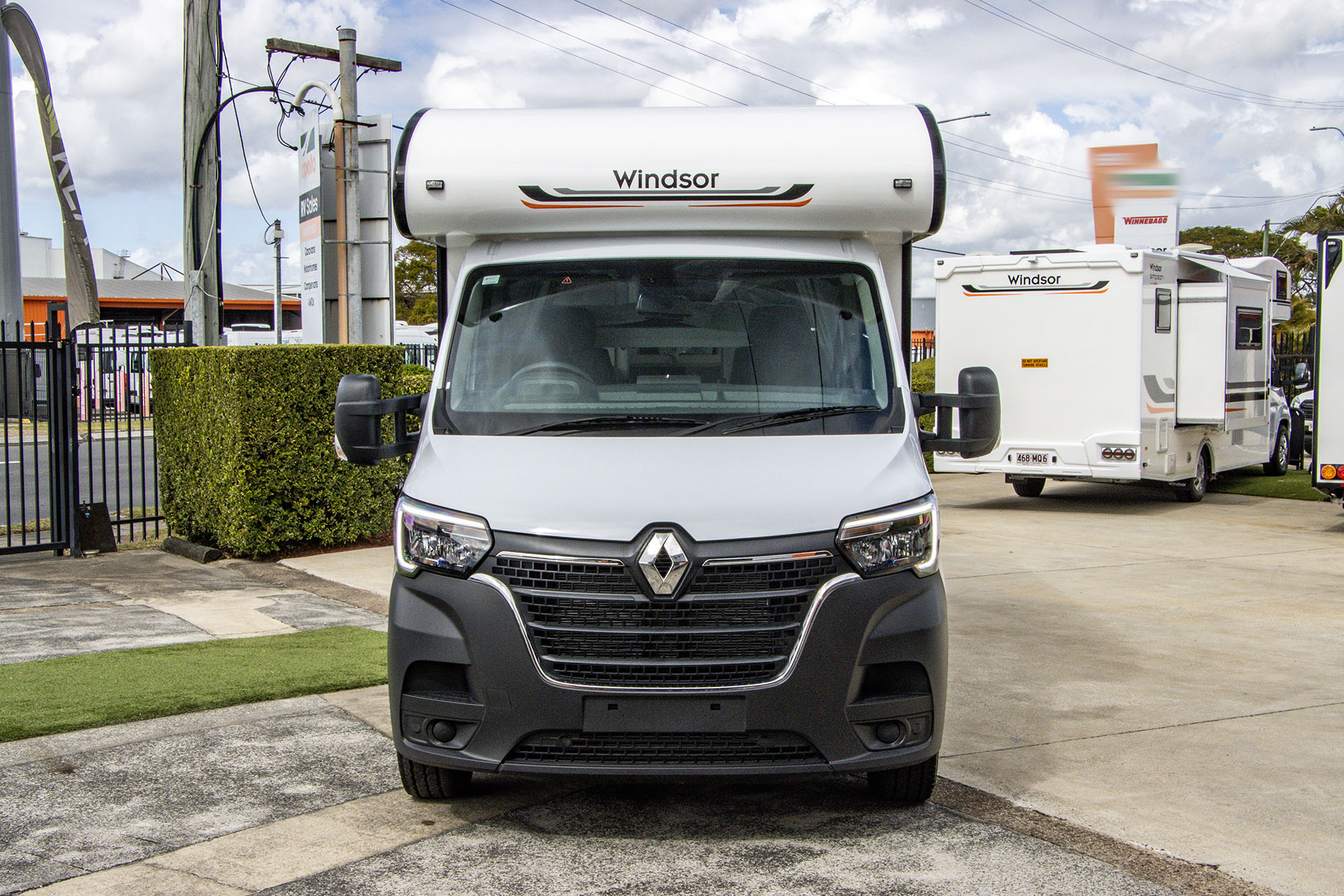Carousel Popup Thumnails 4 - 2024 Windsor Daintree Renault 2 Berth