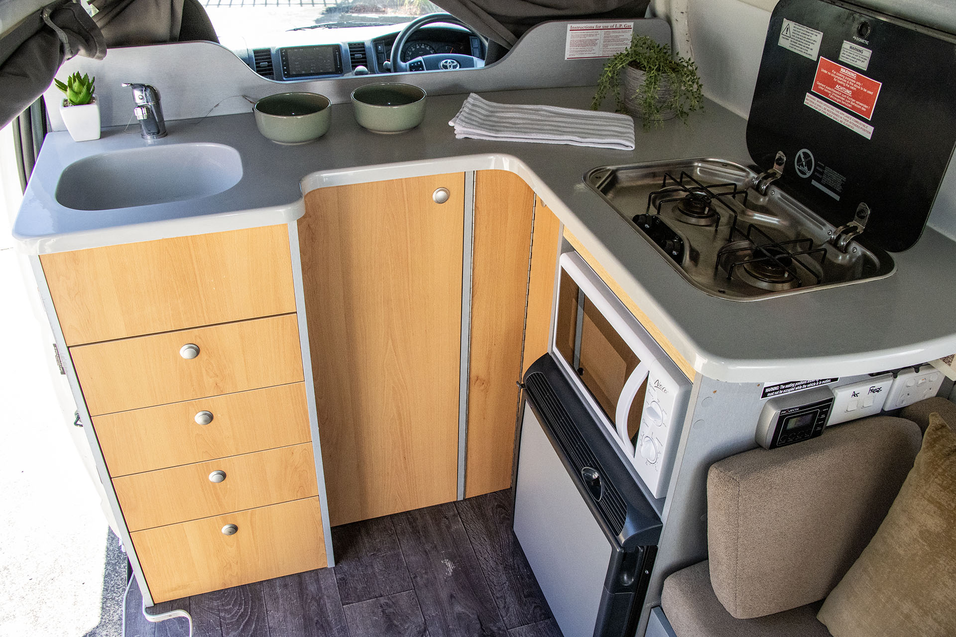 Carousel Popup Thumnails 23 - 2019 Kea HiTop T490 Toyota 2 Berth