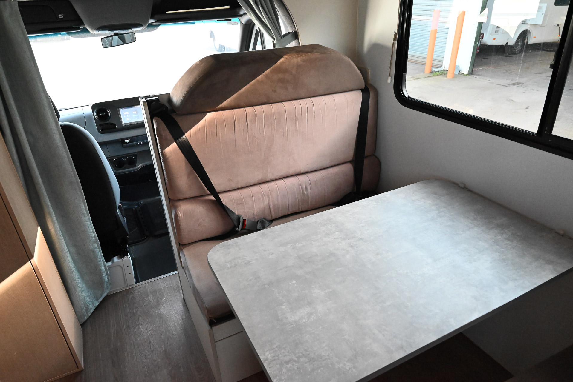 Carousel Popup Thumnails 17 - 2021 Kea River M721 Mercedes 6 Berth