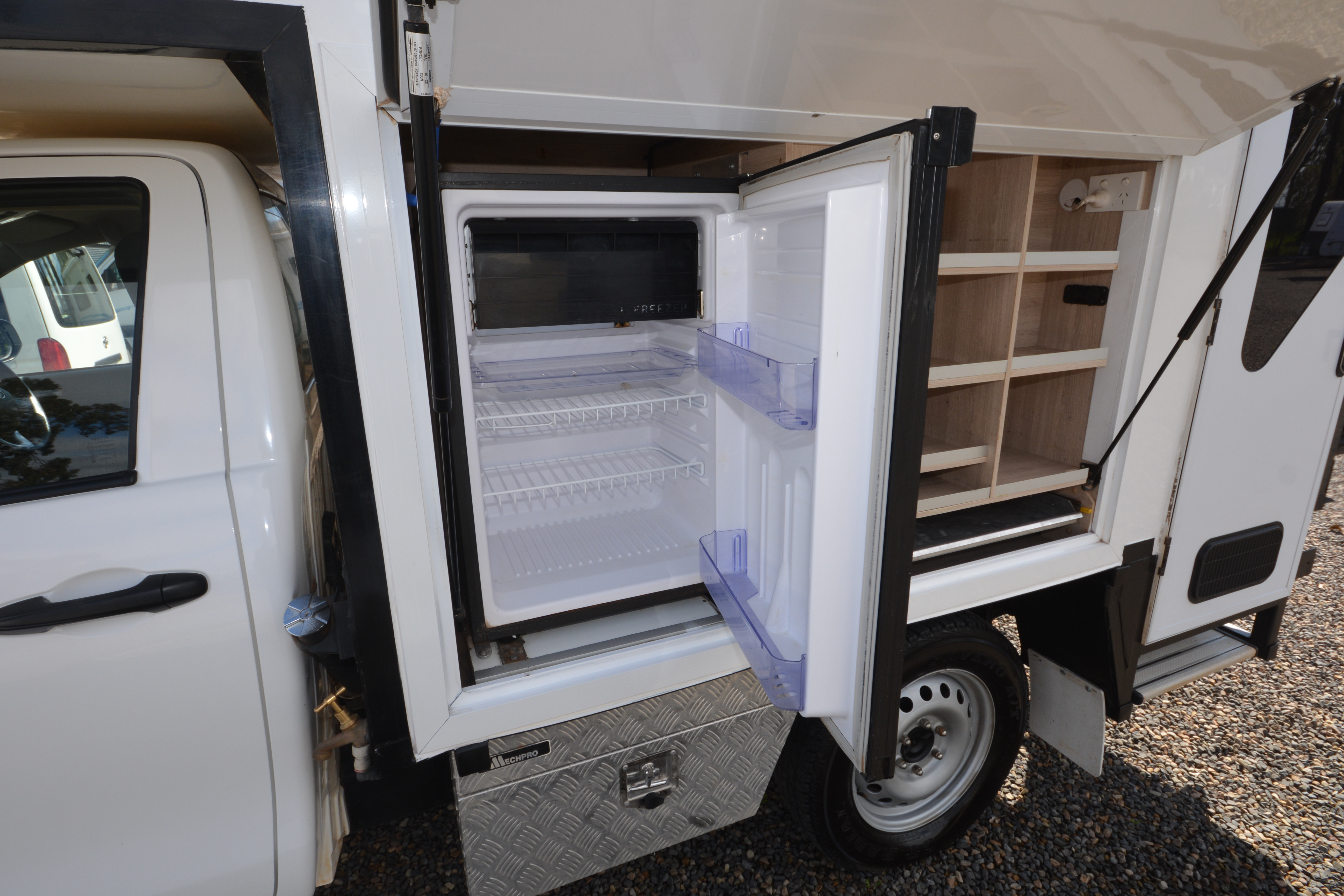 Carousel Popup Thumnails 12 - 2022 Talvor Adventure Camper Toyota 2 Berth