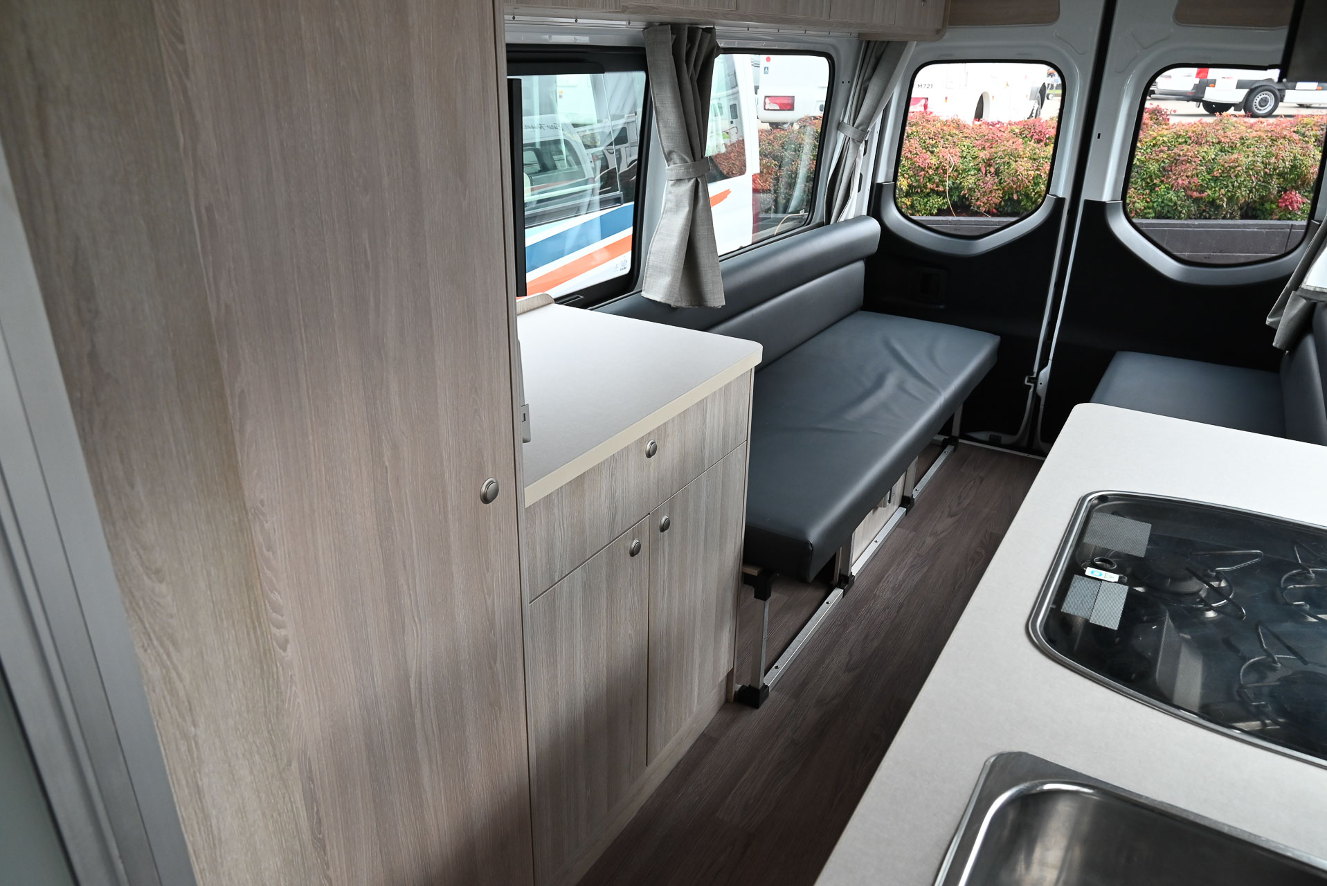 Carousel Popup Thumnails 23 - 2020 Talvor Euro Tourer Mercedes 2 Berth