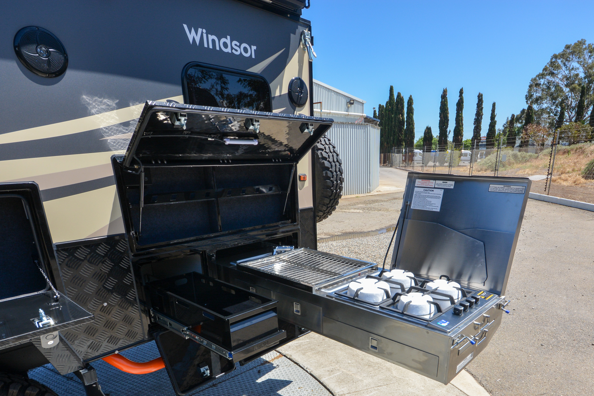 Carousel Popup Thumnails 15 - 2025 Windsor Rapid 15D
