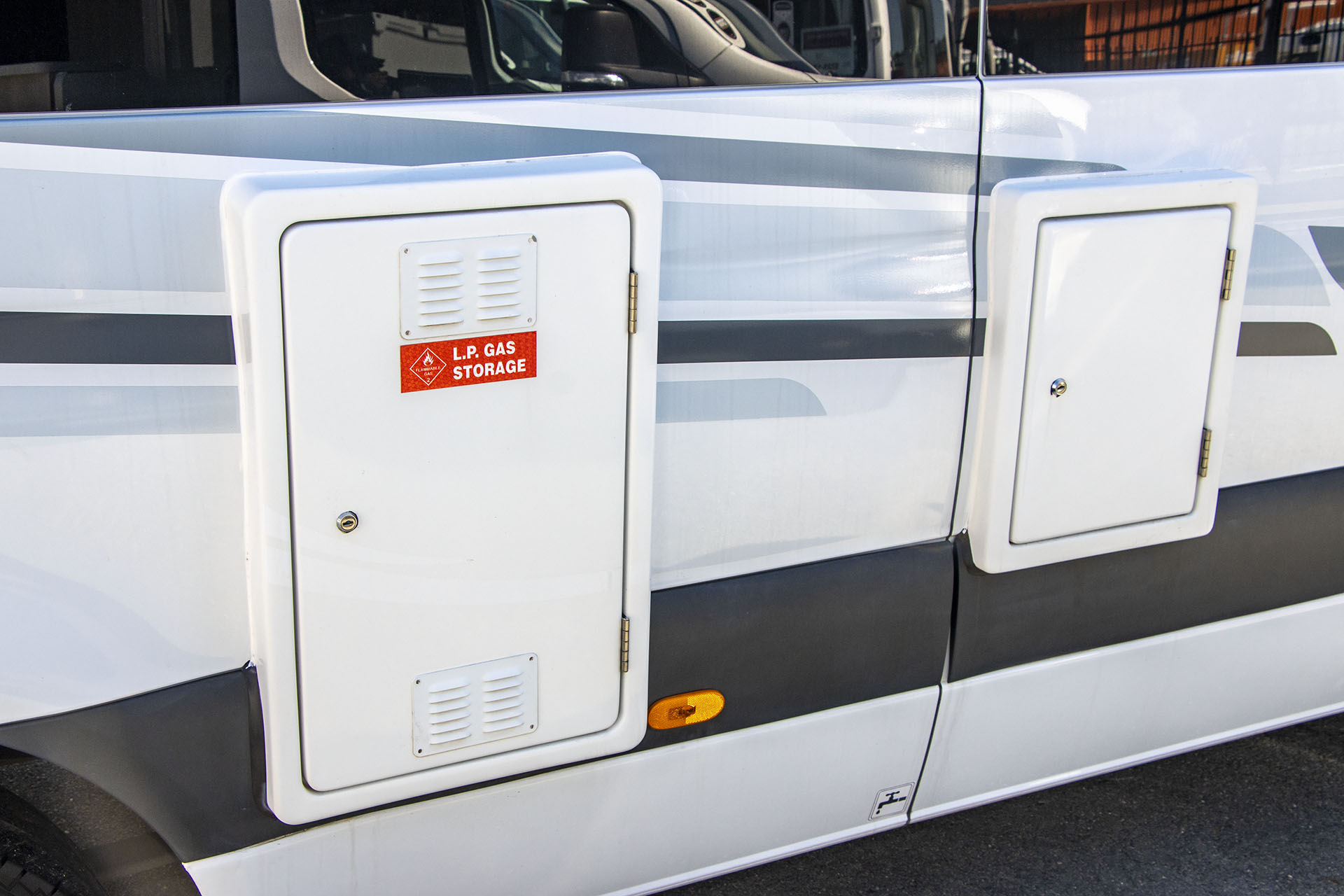 Carousel Popup Thumnails 10 - 2022 Kea Nomad M700 Mercedes 3 Berth