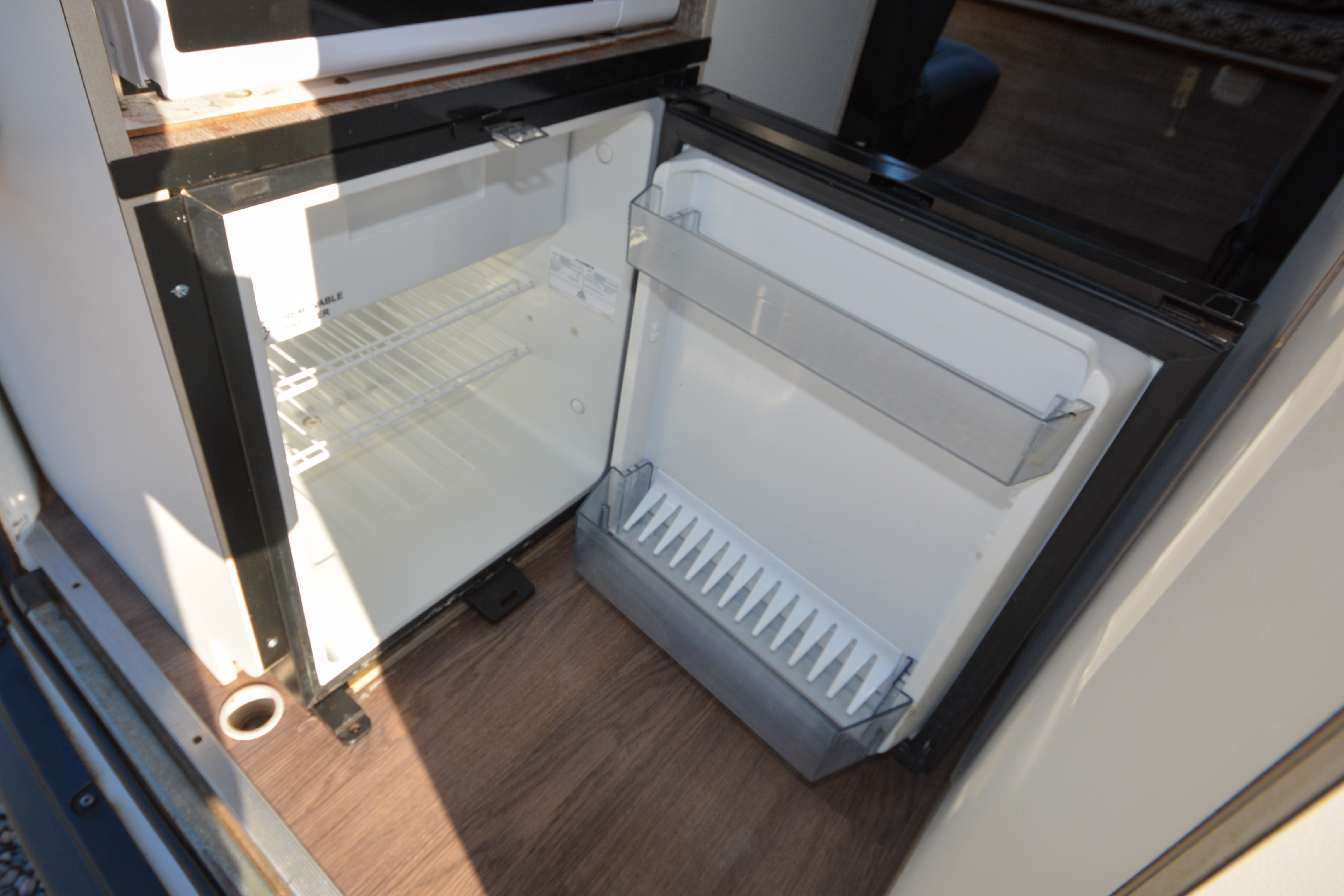 Carousel Popup Thumnails 23 - 2018 Talvor Endeavour Toyota HiAce 4 Berth