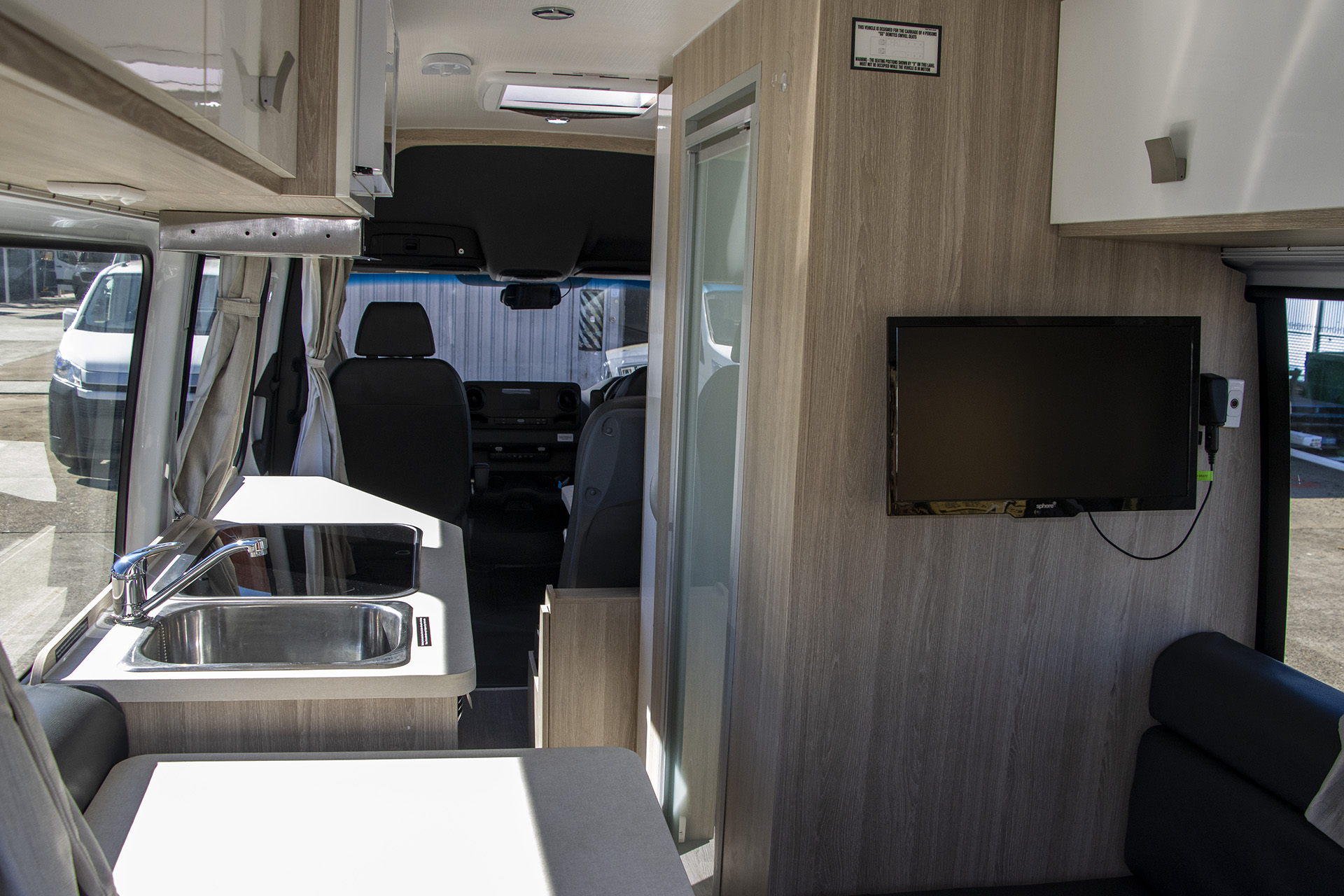 Carousel Popup Thumnails 19 - 2021 Talvor Euro Tourer Mercedes 2 Berth