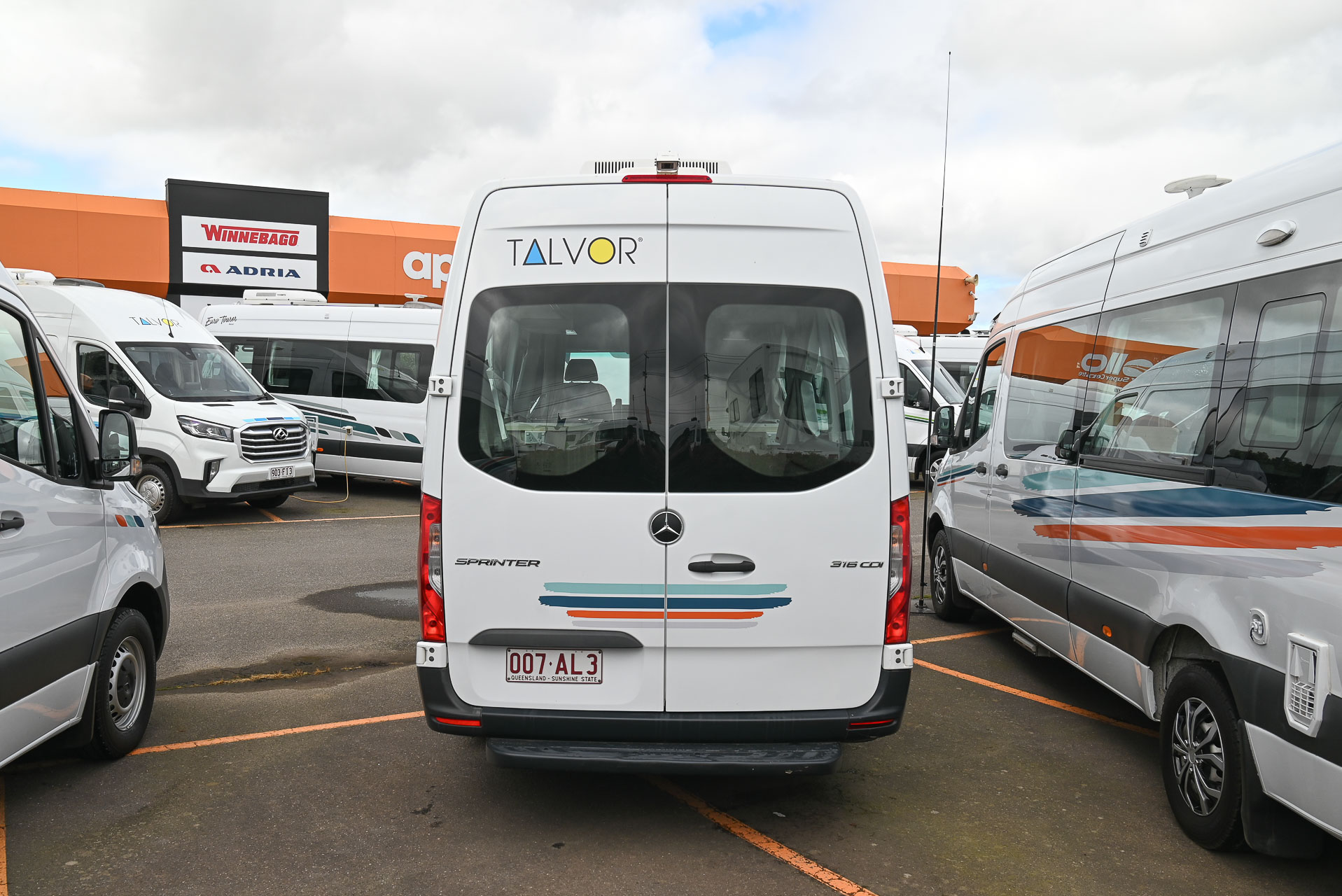 Carousel Popup Thumnails 10 - 2020 Talvor Euro Tourer Mercedes 2 Berth