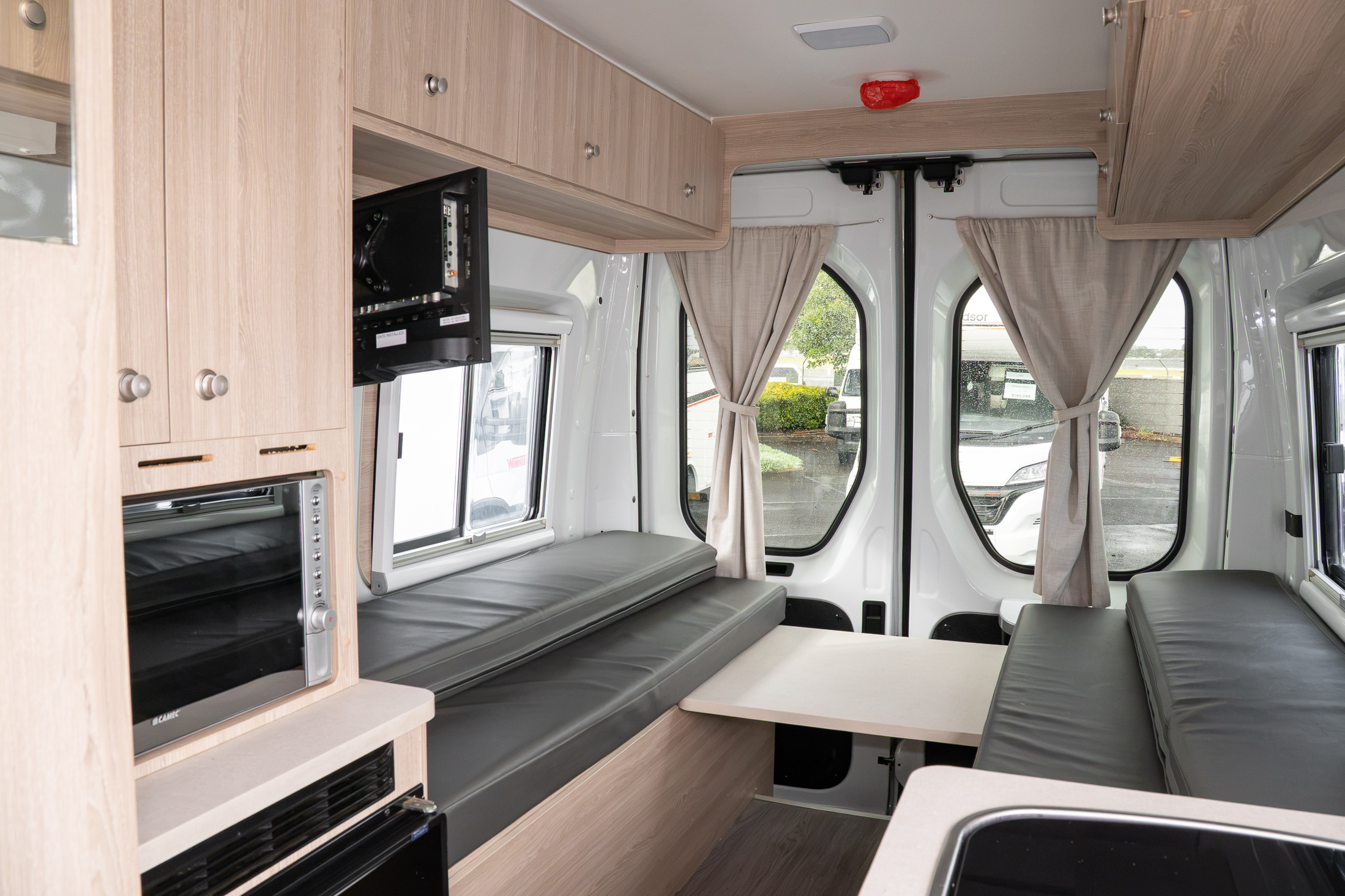 Carousel Popup Thumnails 30 - 2022 Talvor Euro Mini LDV 2 Berth