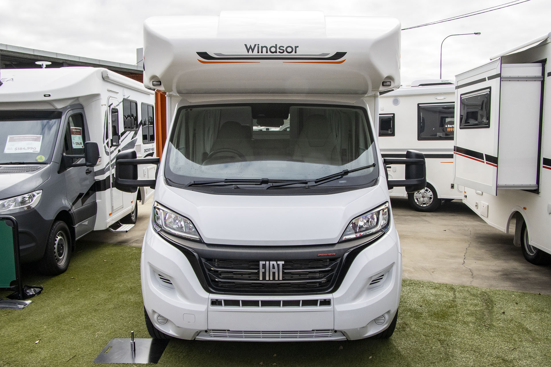 Carousel Popup Thumnails 4 - 2024 Windsor Flinders Fiat 4 Berth
