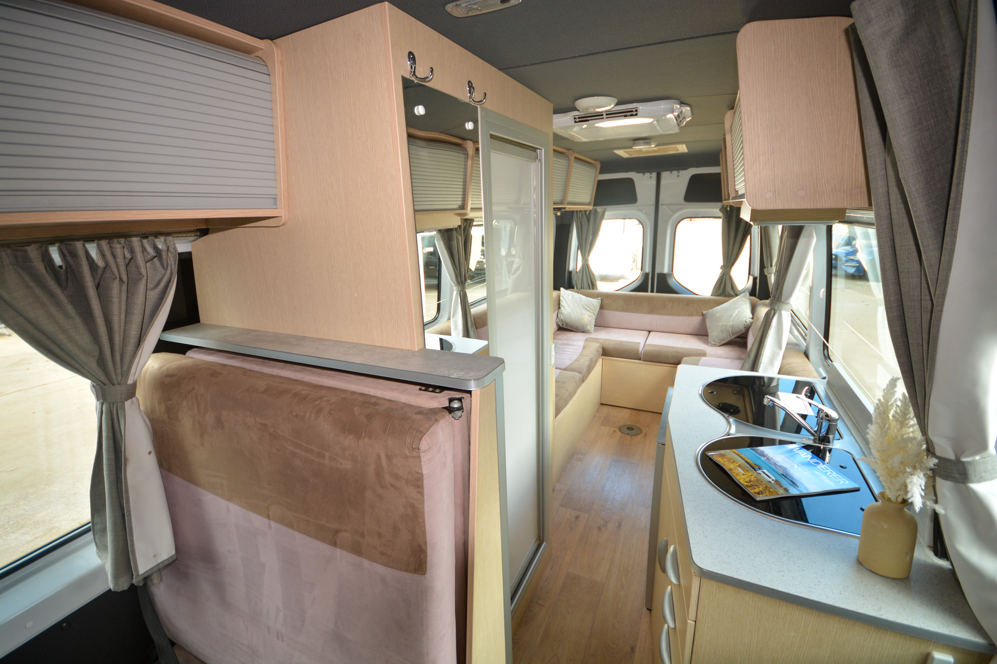 Carousel Popup Thumnails 19 - 2022 Kea Nomad M700 Mercedes 3 Berth