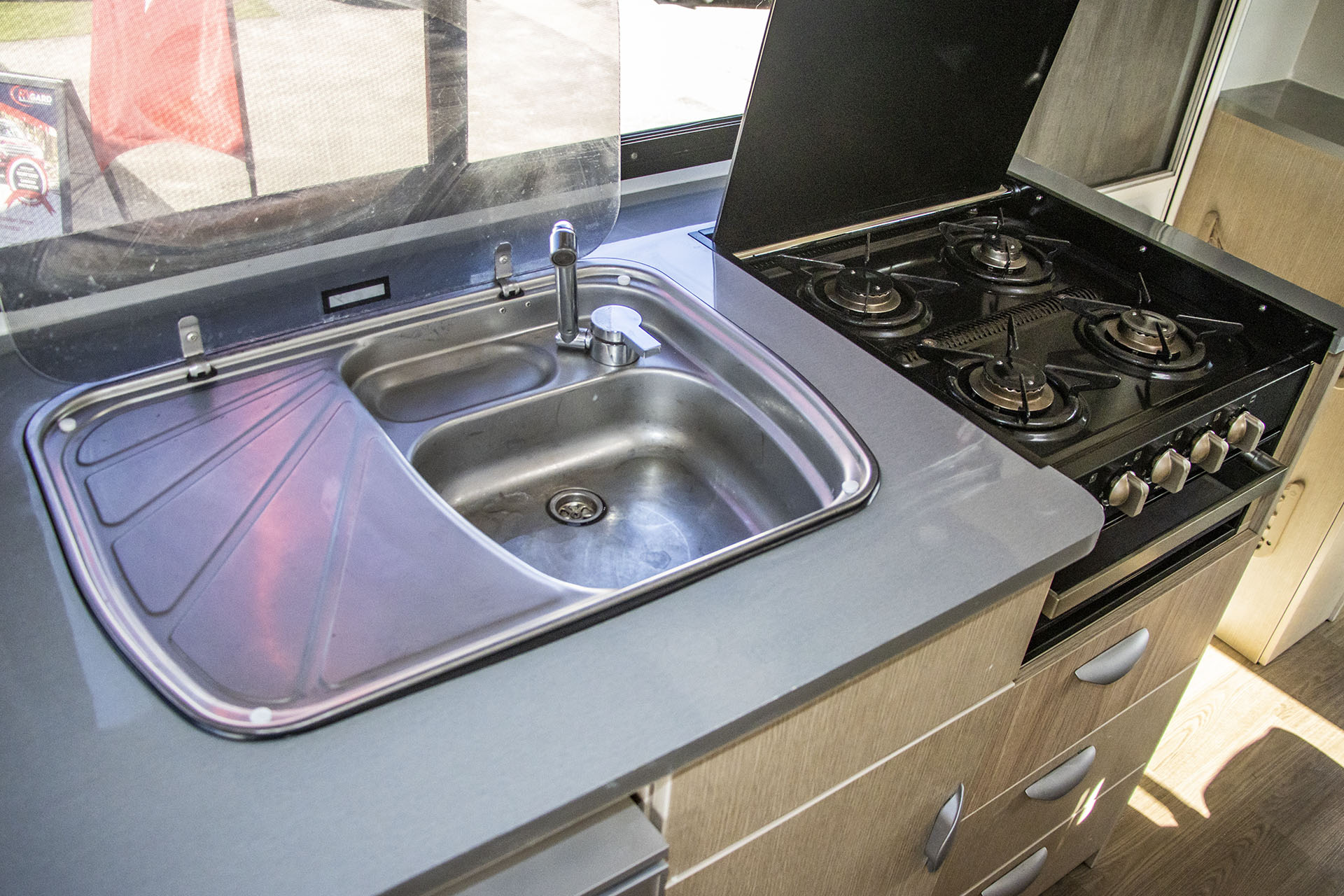 Carousel Popup Thumnails 21 - 2021 Kea Discovery M660 Mercedes 4 Berth
