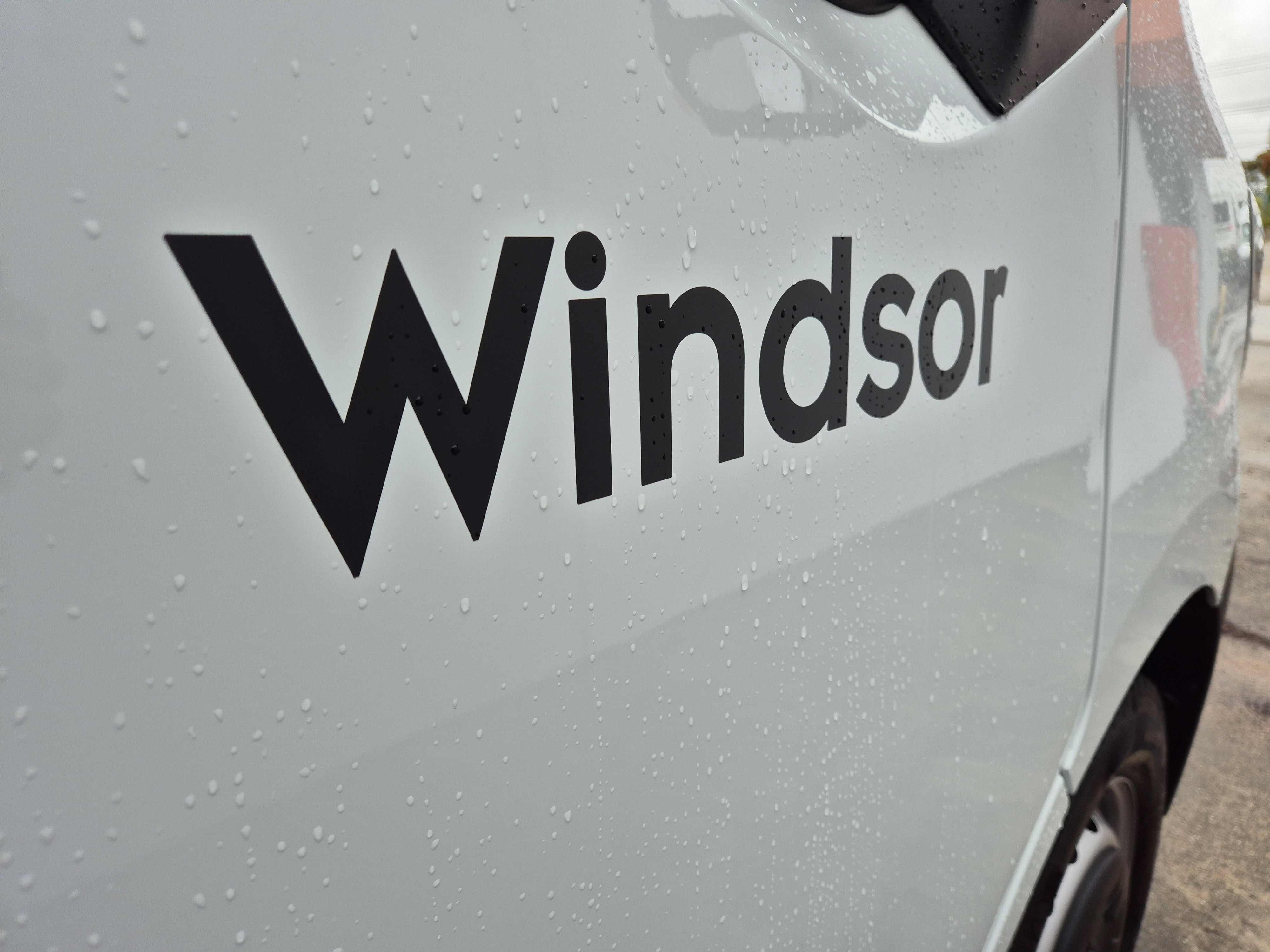 Carousel Popup Thumnails 20 - 2024 Windsor Daintree Renault 2 Berth