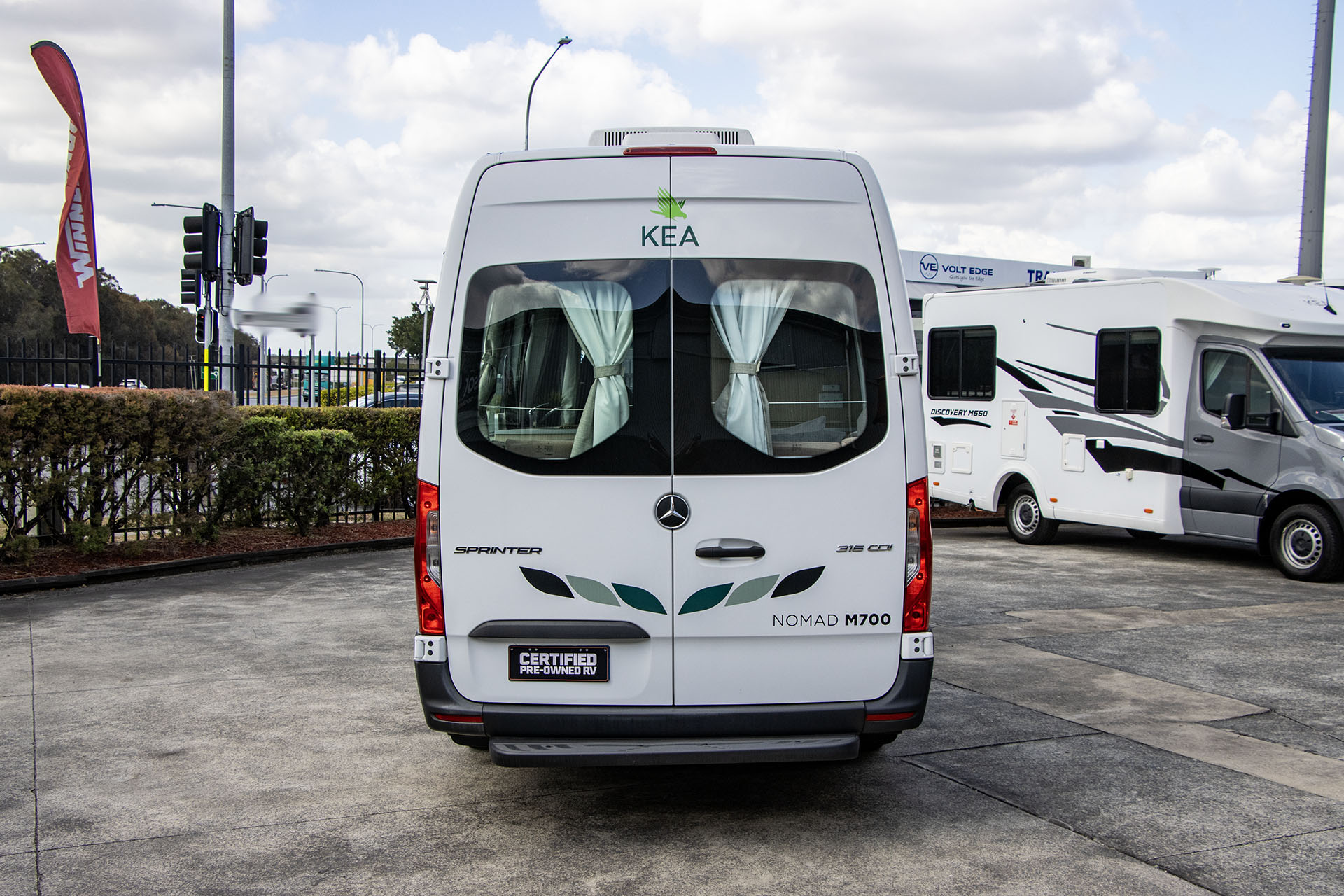 Carousel Popup Thumnails 8 - 2019 Kea Nomad M700 Mercedes 3 Berth