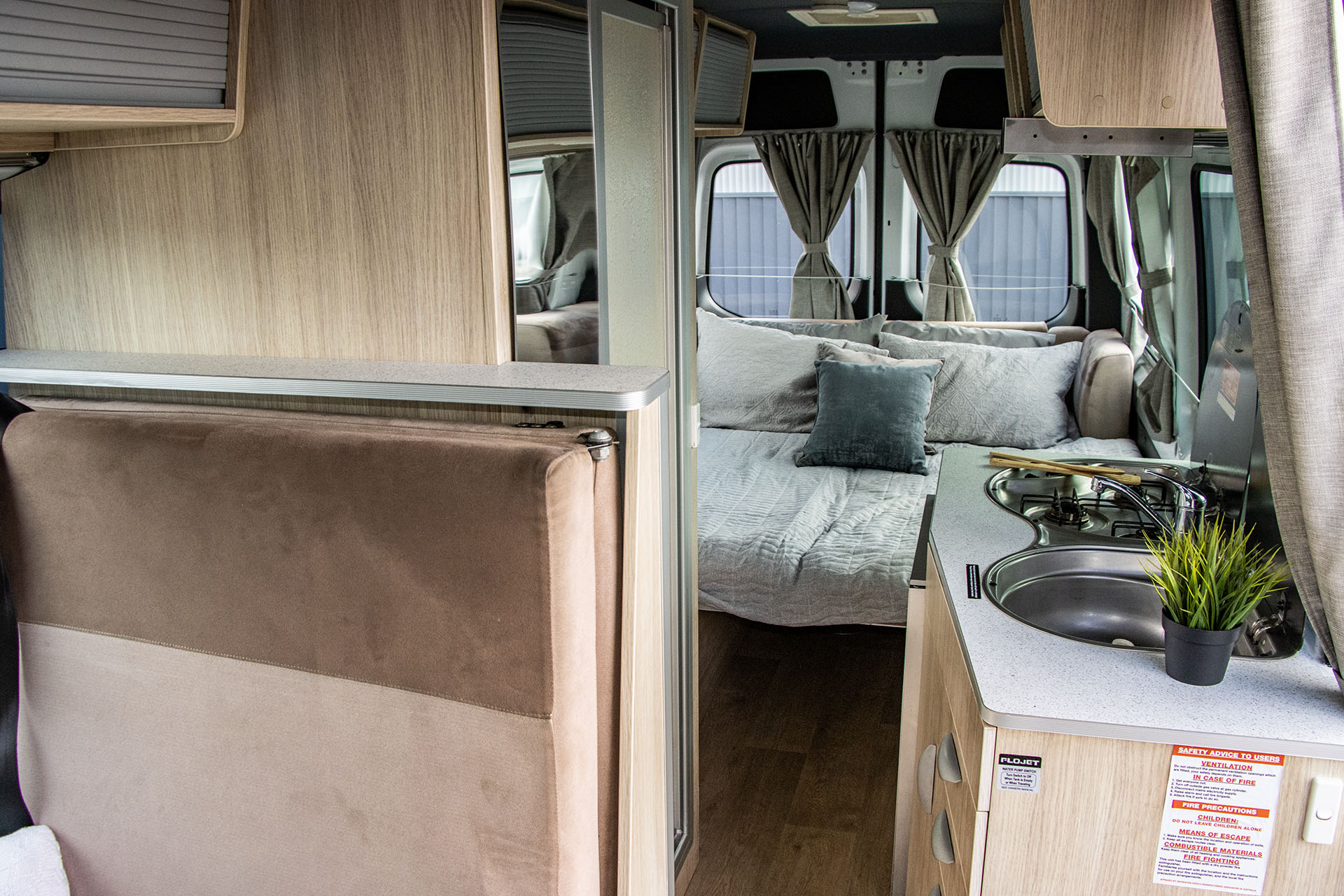 Carousel Popup Thumnails 23 - 2019 Kea Nomad M700 Mercedes 3 Berth