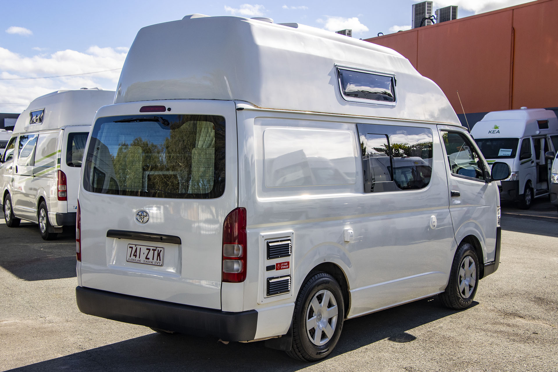 Carousel Popup Thumnails 9 - 2018 Talvor Endeavour Toyota 4 Berth