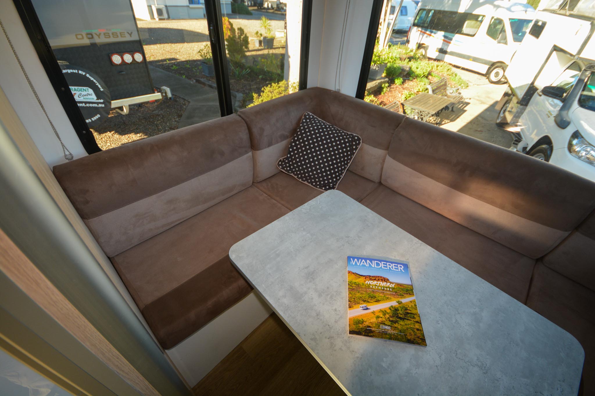 Carousel Popup Thumnails 32 - 2020 Kea River M721 Mercedes 6 Berth