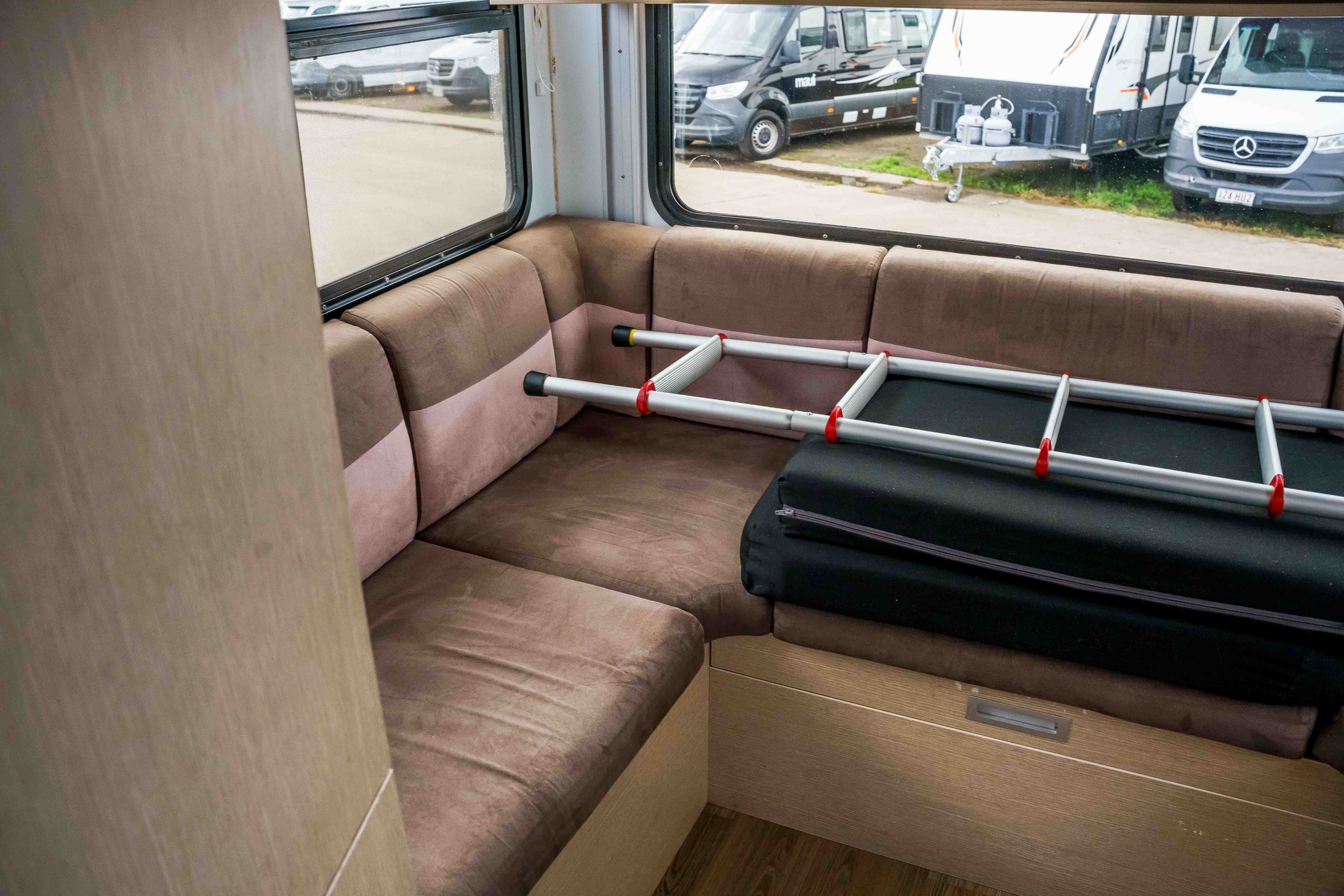 Carousel Popup Thumnails 18 - 2021 Kea Discovery M660 Mercedes 4 Berth