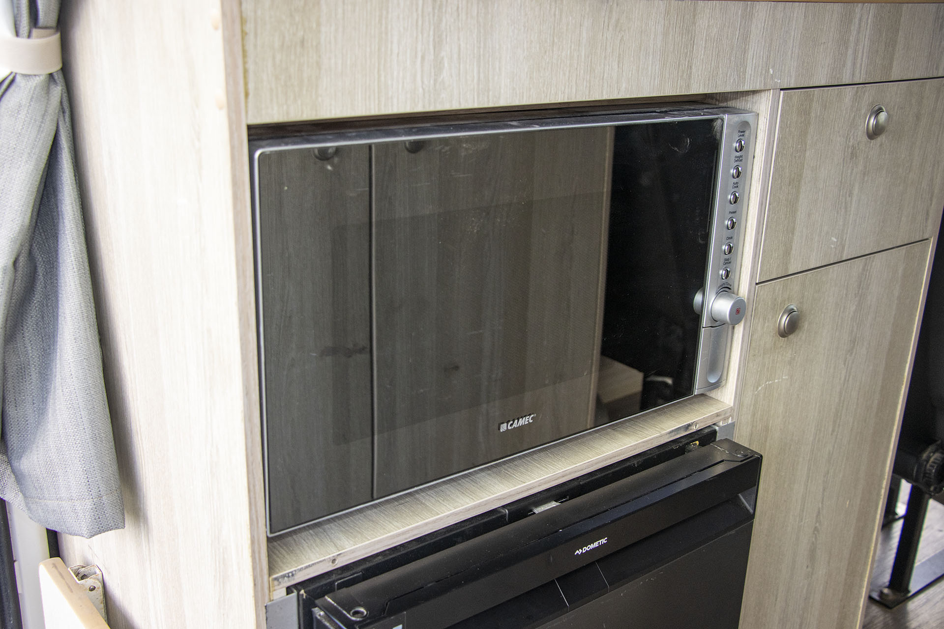 Carousel Popup Thumnails 23 - 2018 Talvor Endeavour Toyota 4 Berth